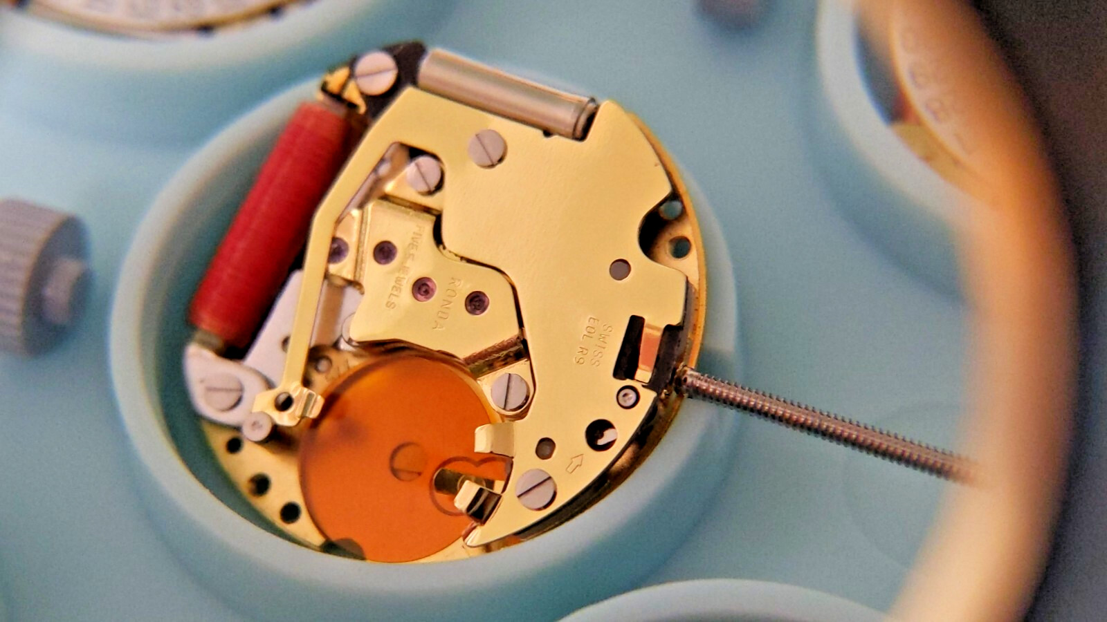 10 PIECES! NEW Ronda 775 Quartz Movement Date 3′, date at 3 o’clock NEW-HCP