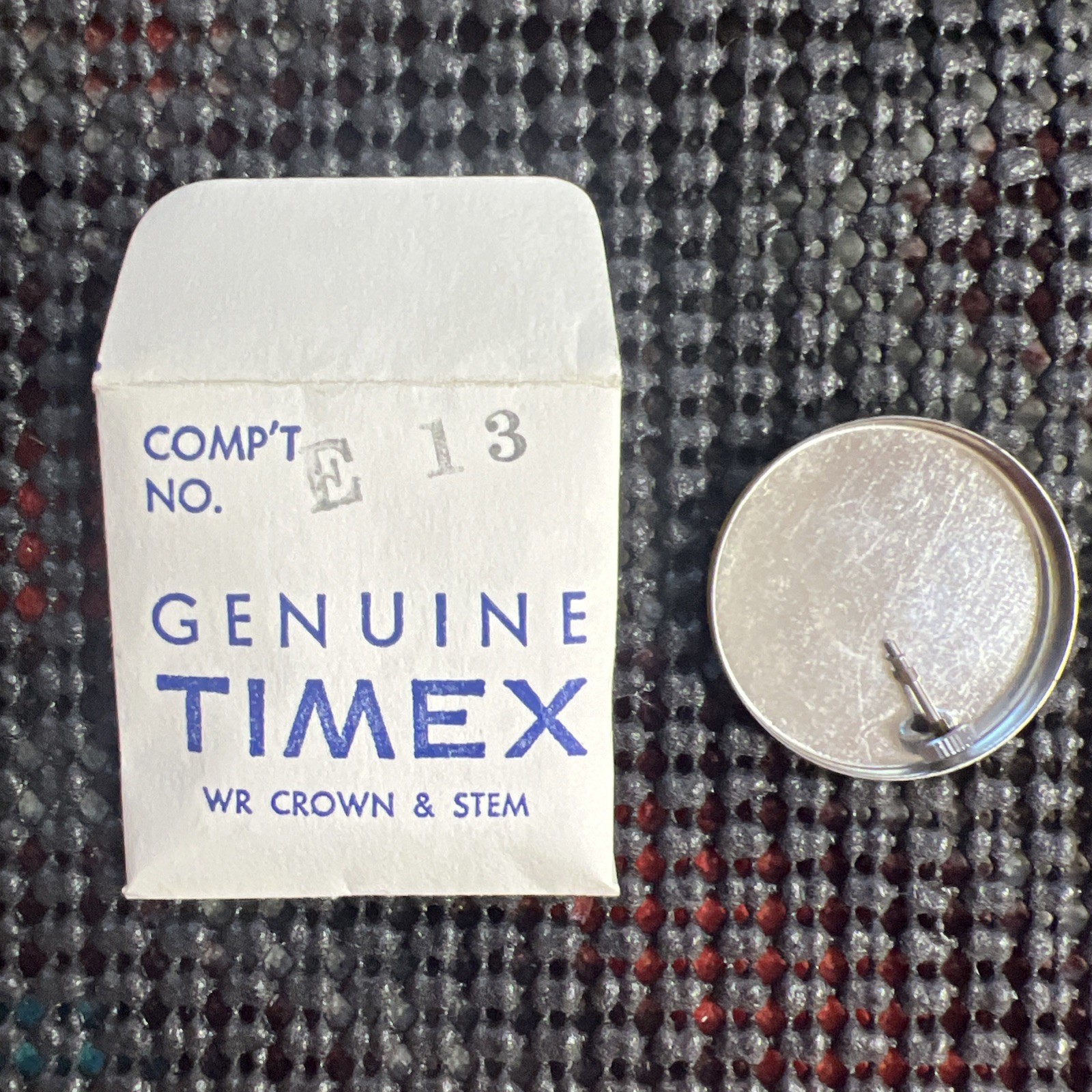 1 Genuine Timex Stem & Crown Silver Comp’t E13 See photo Chart W858