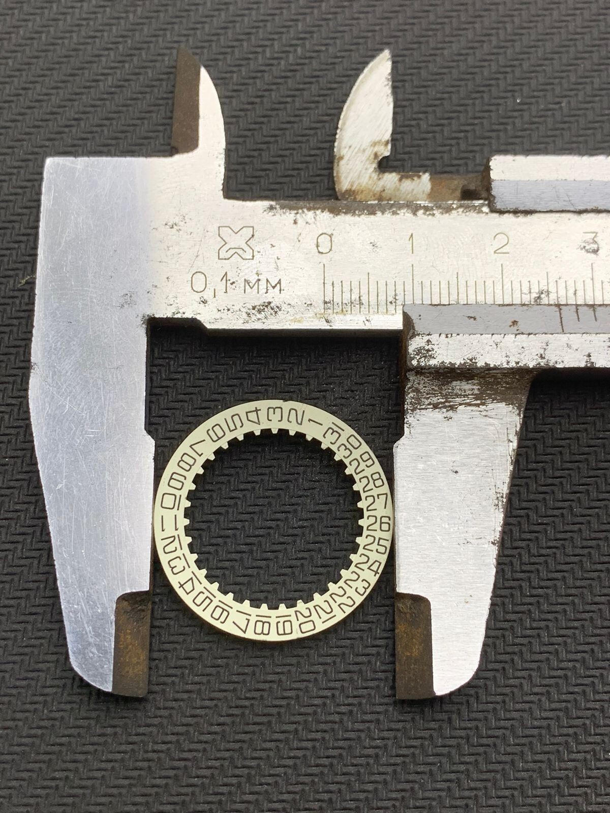 ESA 9162 Watch Date Wheel Tuning Fork Omega 1250 Tissot Eterna