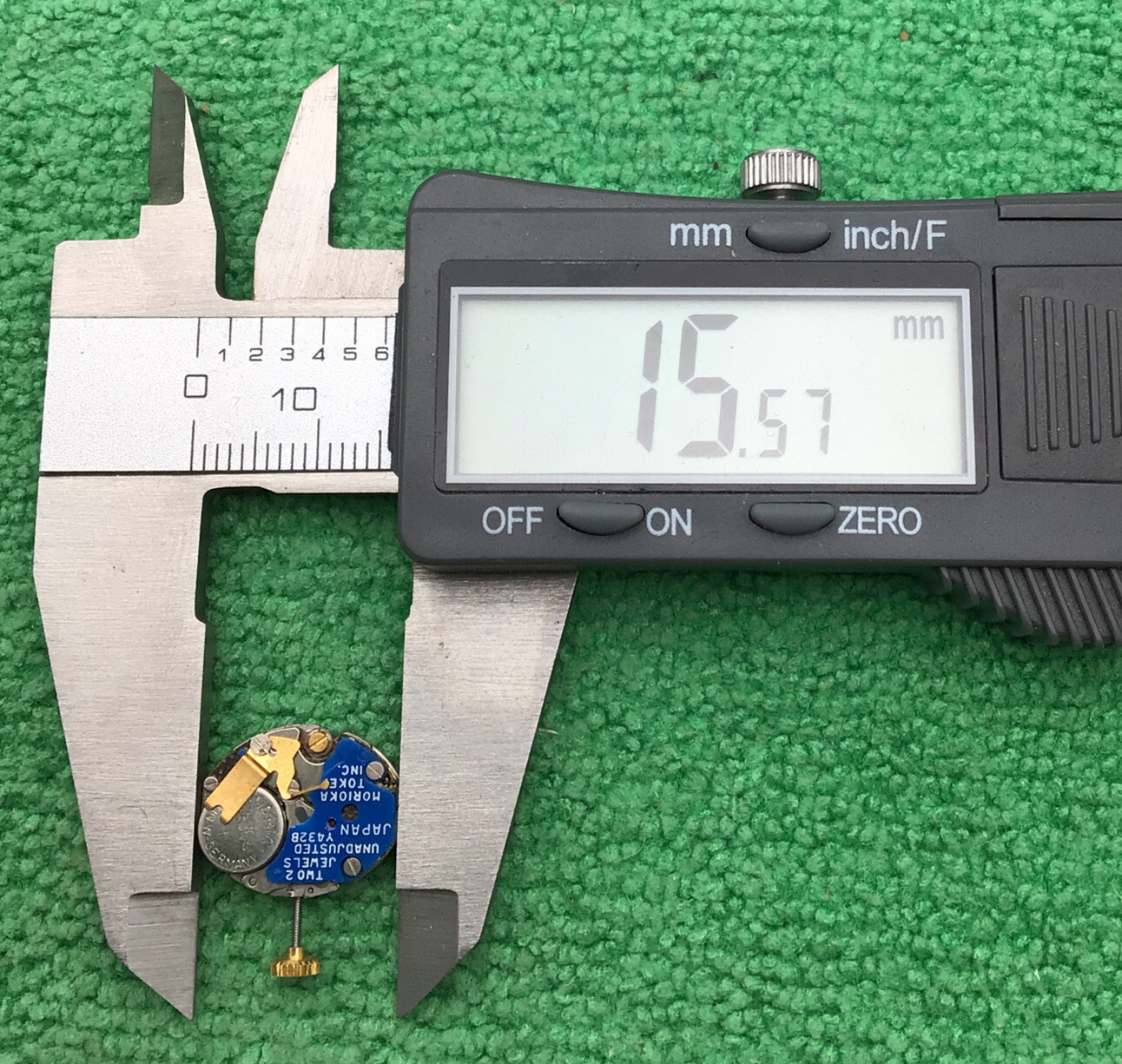 Morioka Tokei Y432B Quartz Watch Movement With Stem And Crown NOS