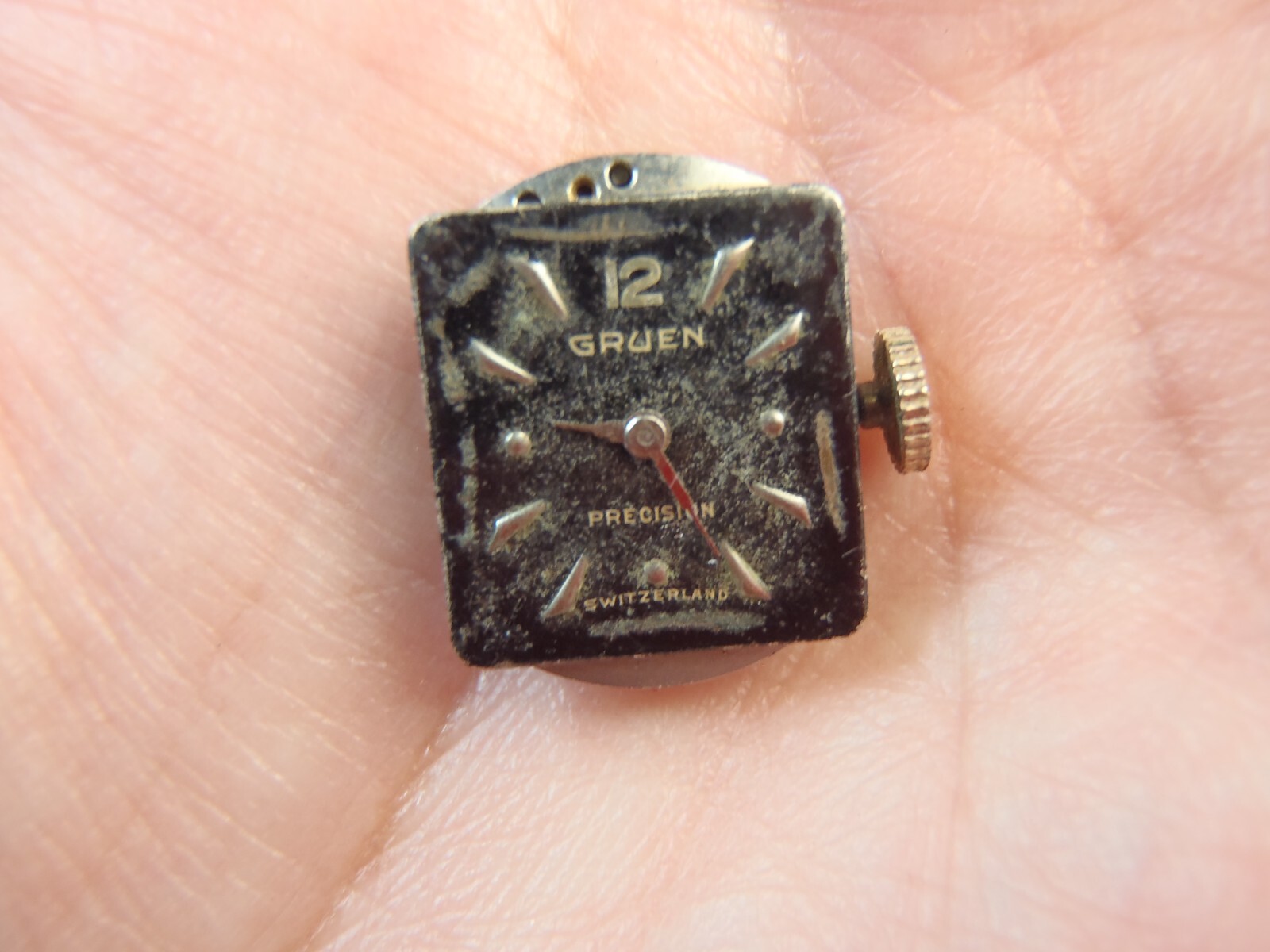 Gruen Precision 275 Watch Movement 17J Hand Winding for Repair or Parts