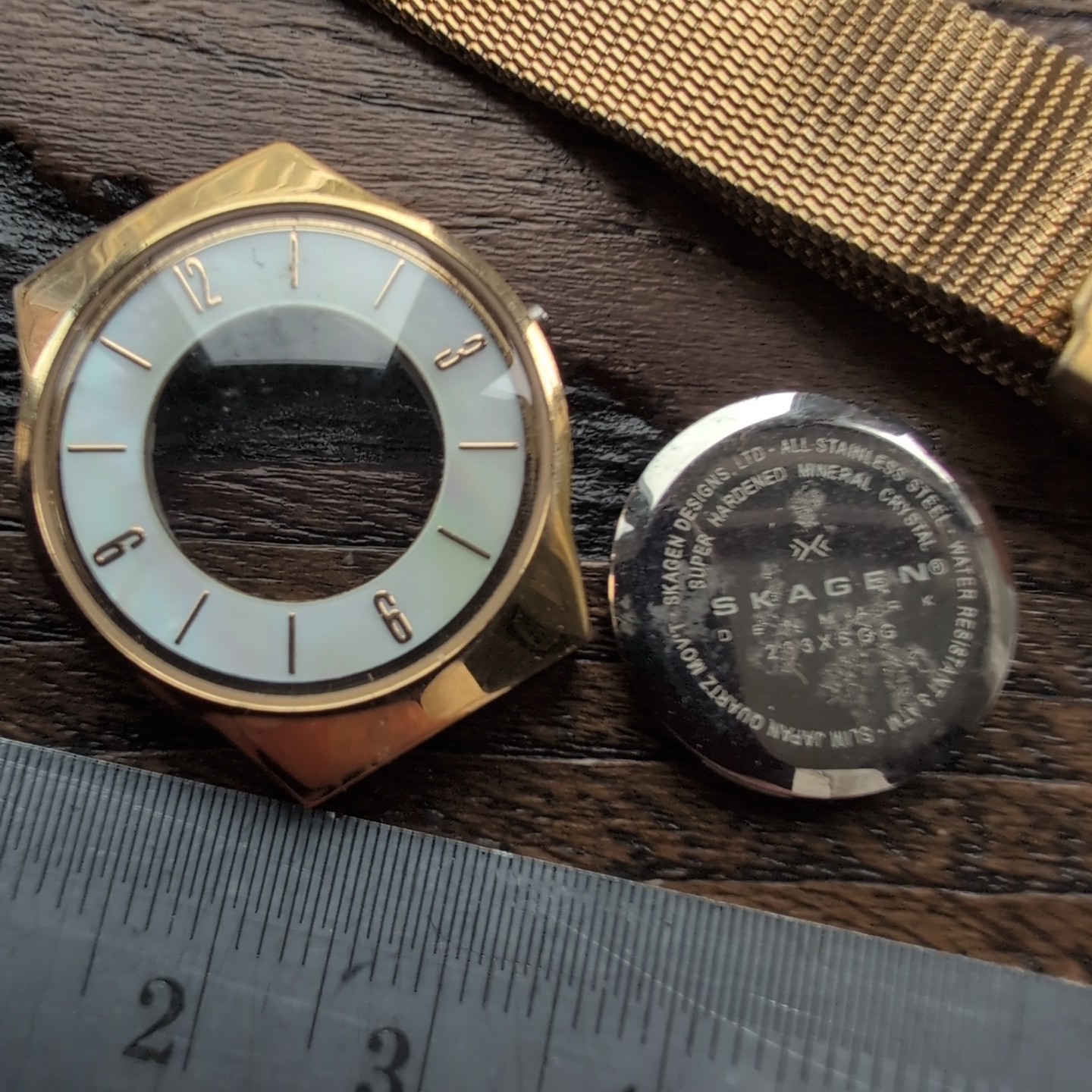 Lot of Watch Parts inc D&G, Skagen, Hugo Boss Case (DG11)