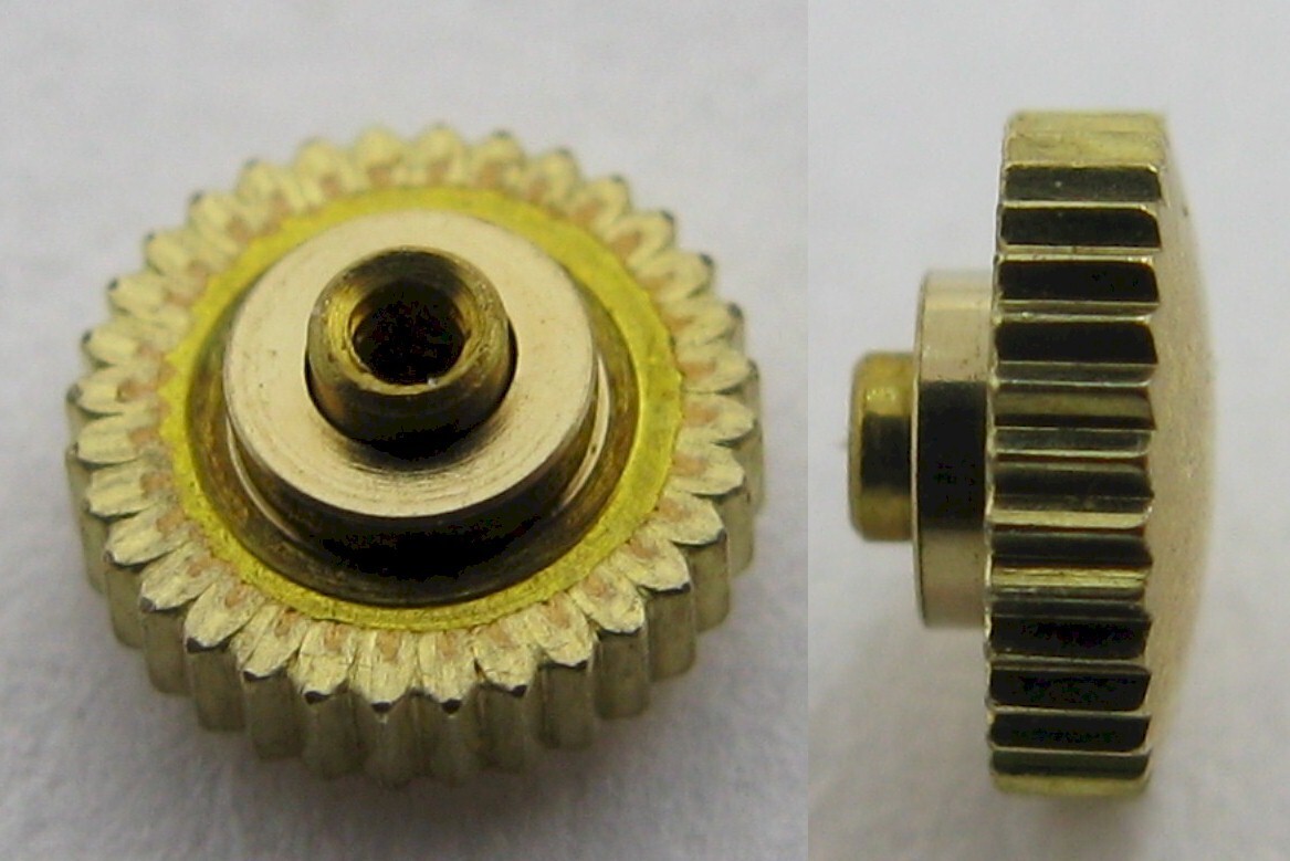 Crown DUSTPROOF for vintage watch in gold plated 4.7 millimeters Tap 10 / 0.9 mm