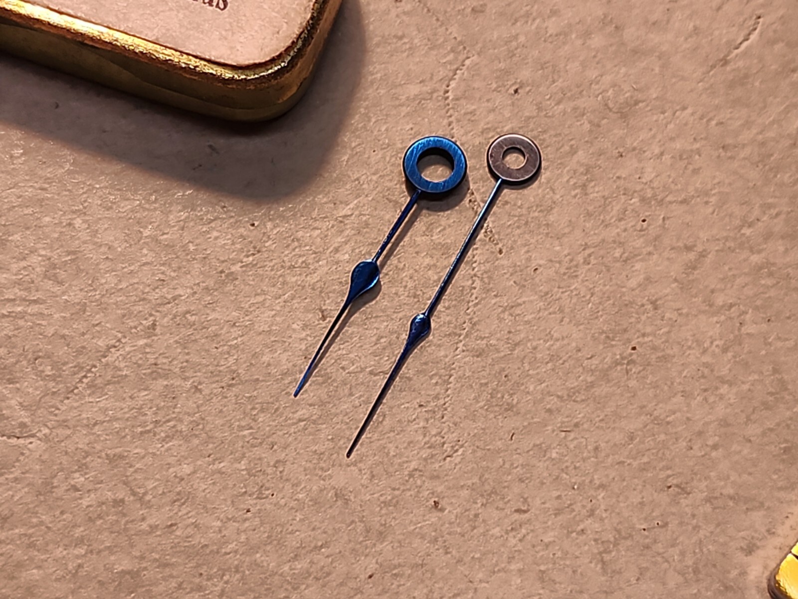 Set Of NOS Trenton 18s Blue Spade Hour/Minute Hands-235/150 Hole Sizes