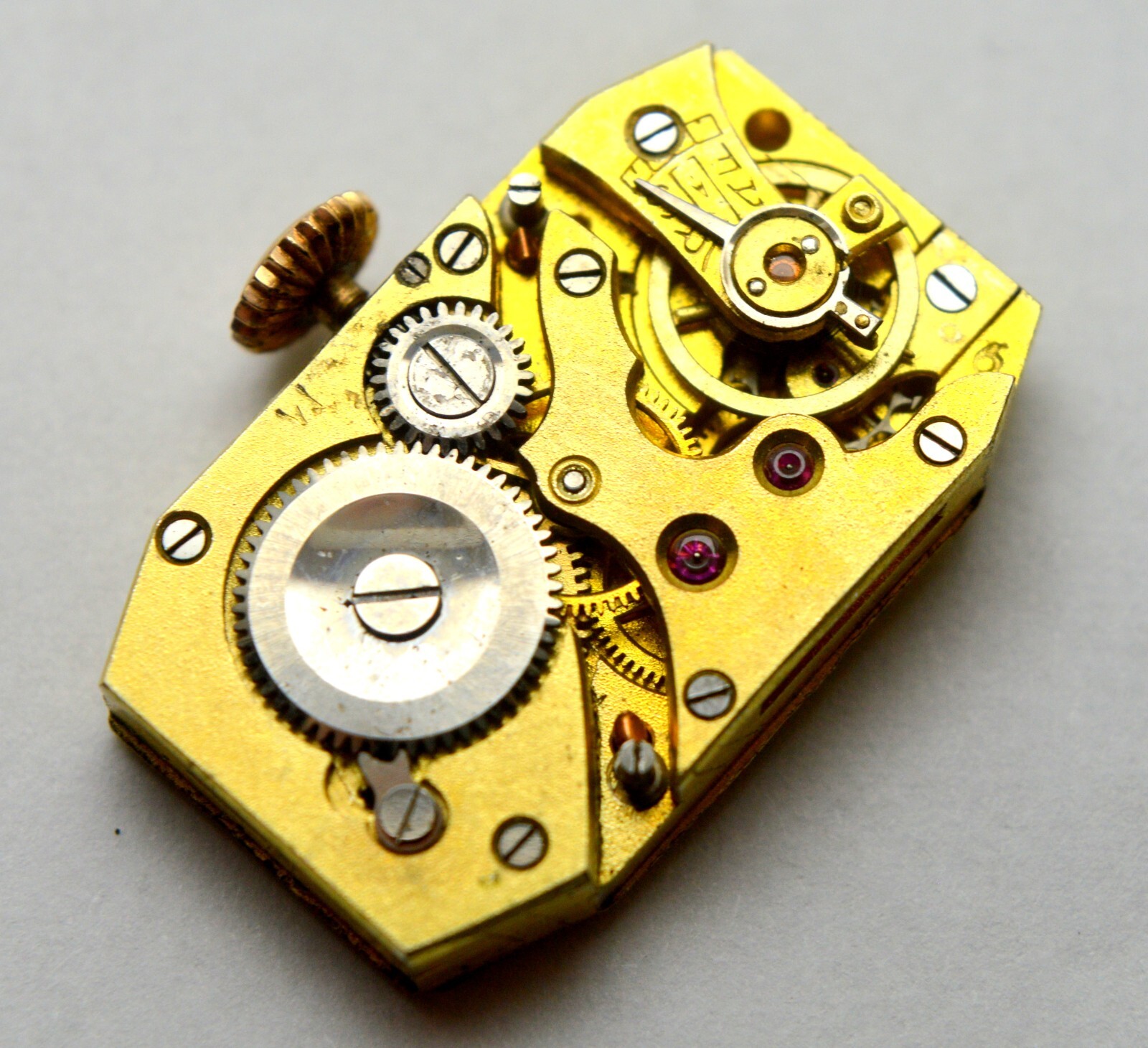 ART DECO RUBY MECHANICAL RUBY WATCH MOVEMENT DIAL