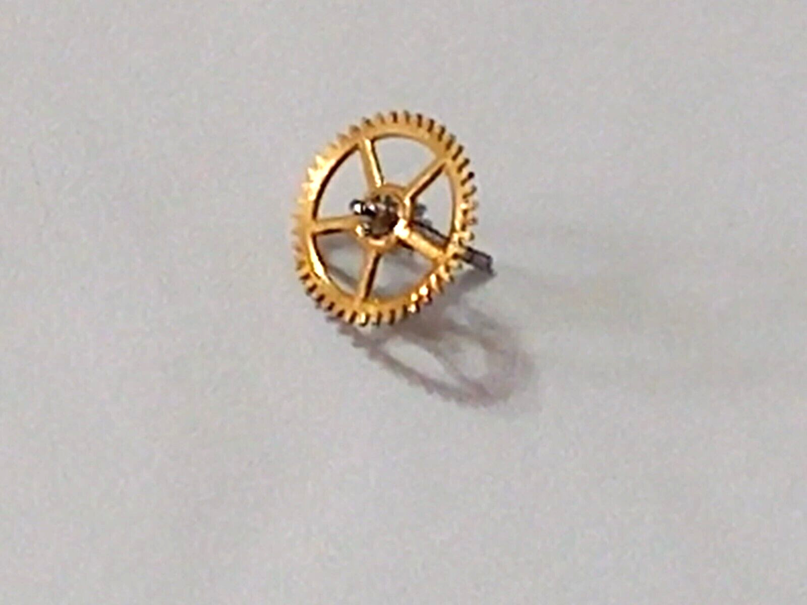 Genuine Patek Philippe cal 13.5-320 Center Wheel Part # 201 – Pre-Owned