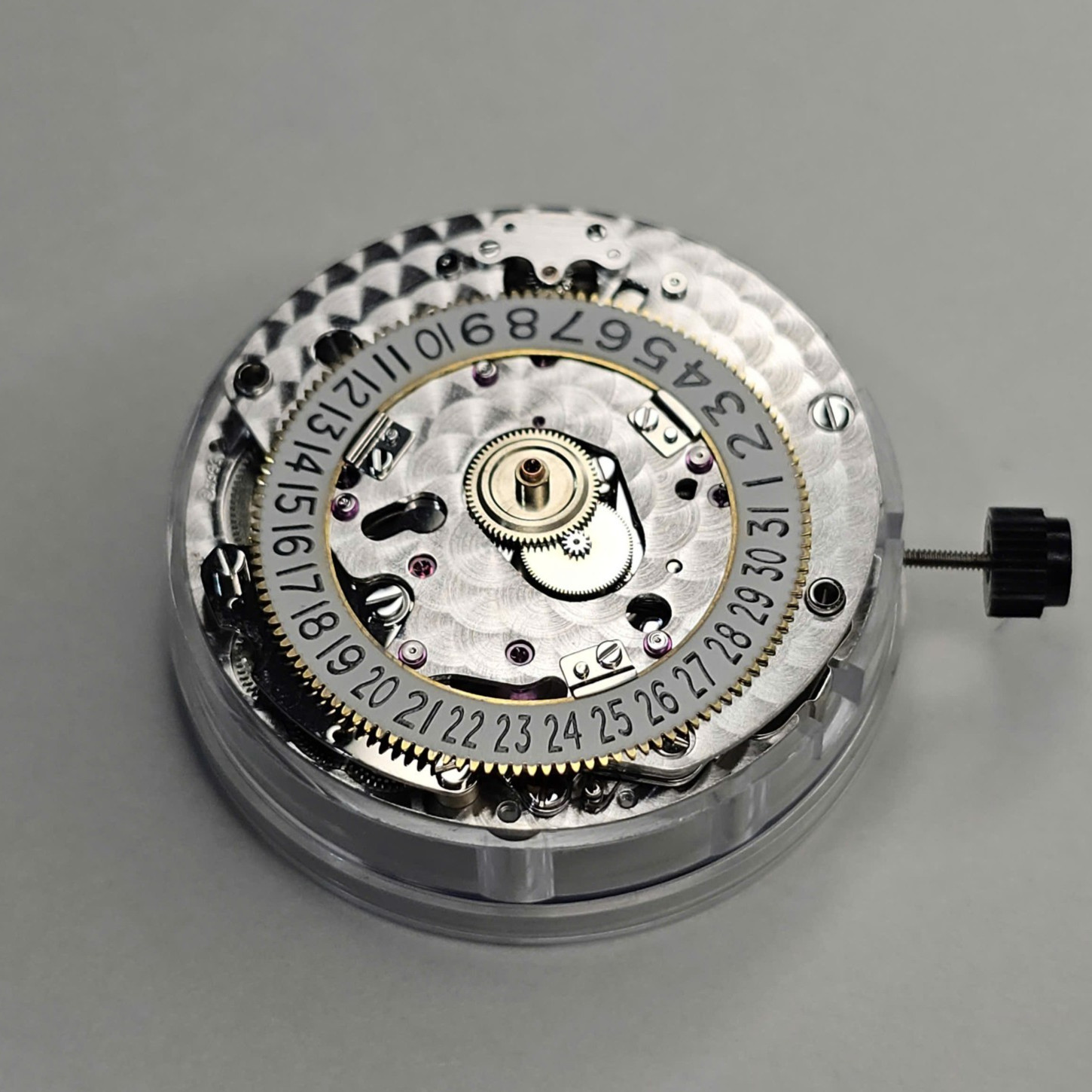 TAG Heuer Calibre 12 – ETA2892A2 Movement w/ Dubois Depraz DD2008 Modular Chrono