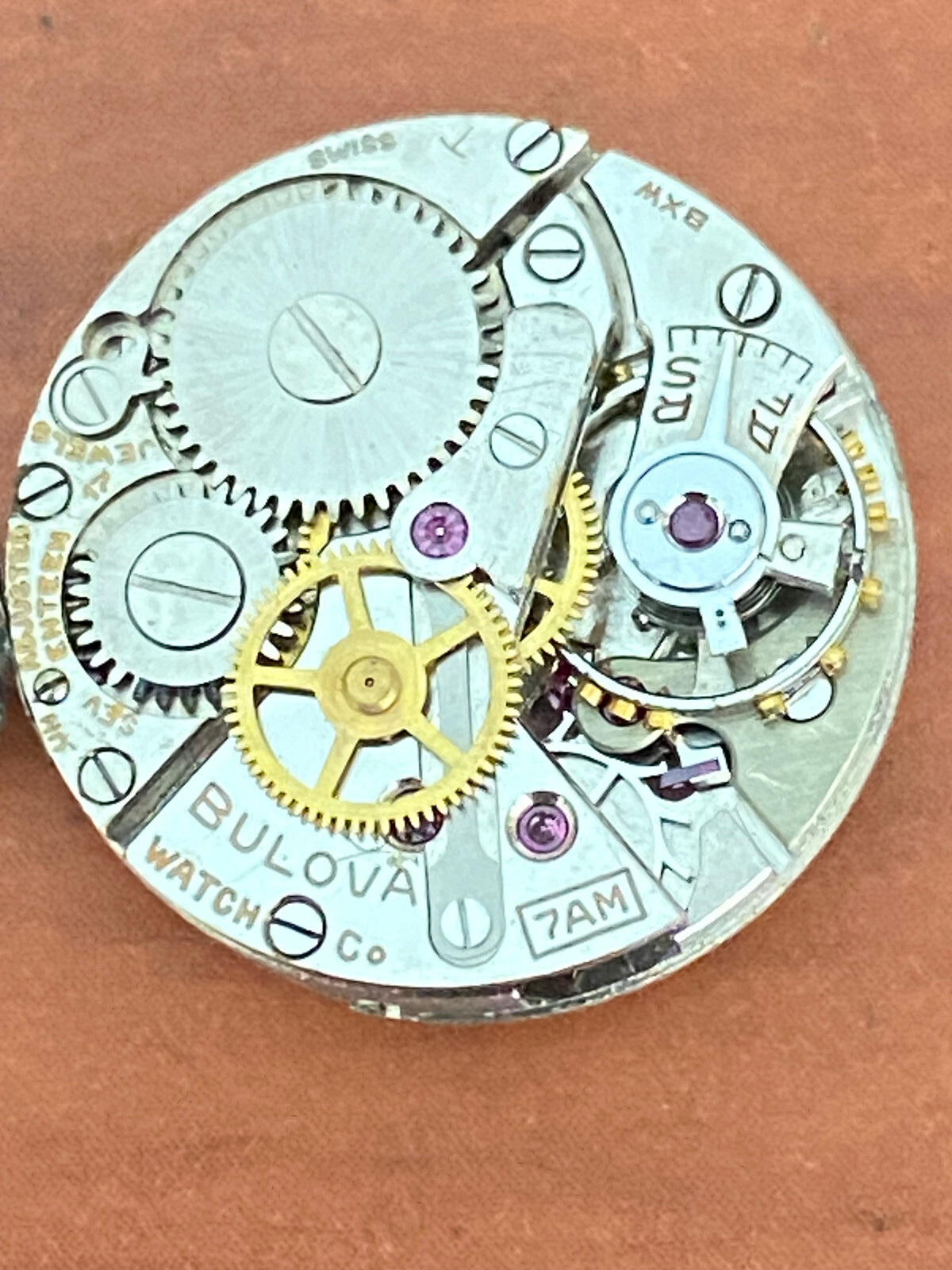 VINTAGE LADIES BULOVA WRIST WATCH MOVEMENT, CAL. 7AM, NOT RUNNING, BAD STAFF