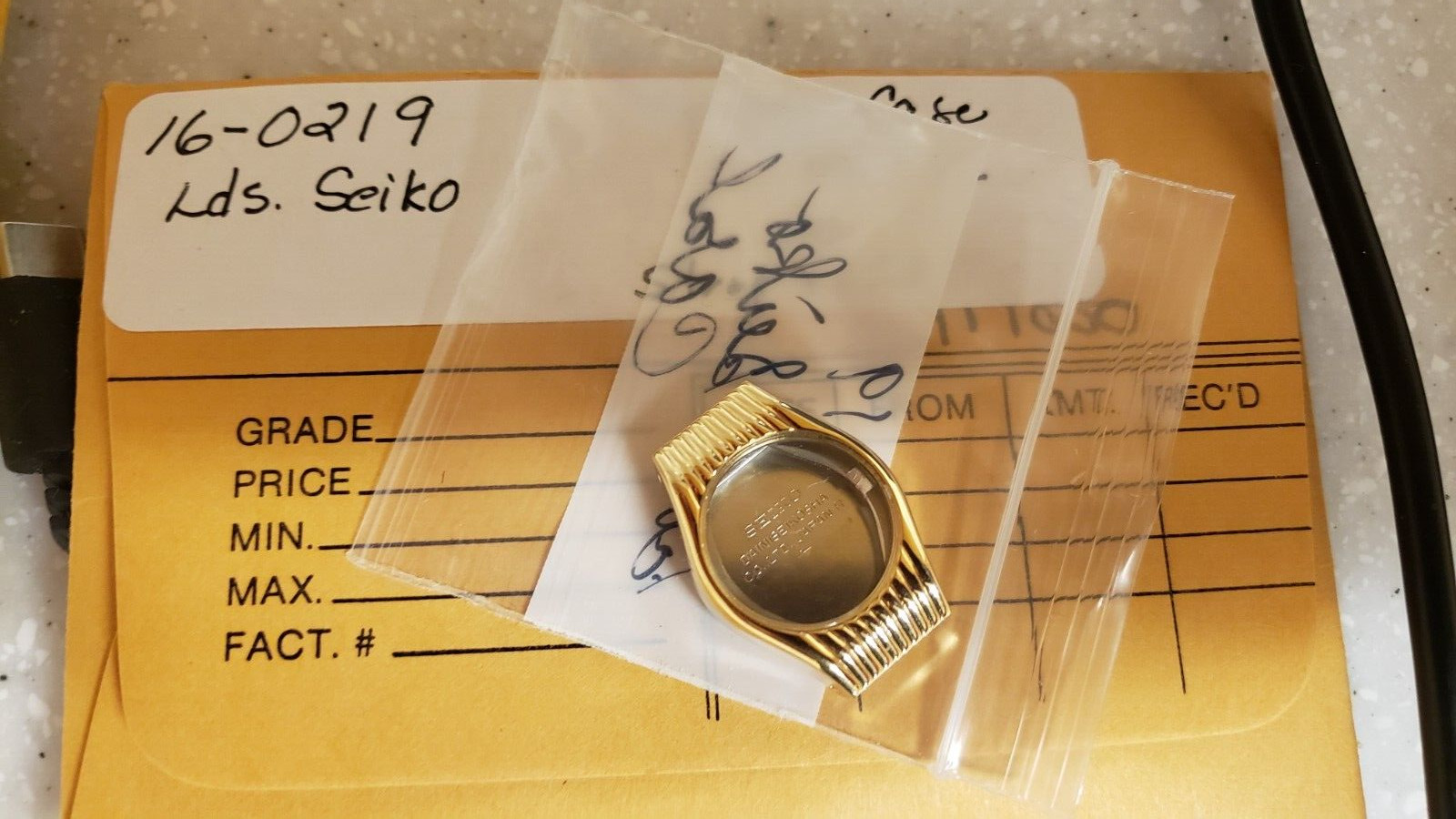 NEW Vintage 1970’s 80’s Daini Seikosha Ladies Gold Watch case & crystal 16-0219