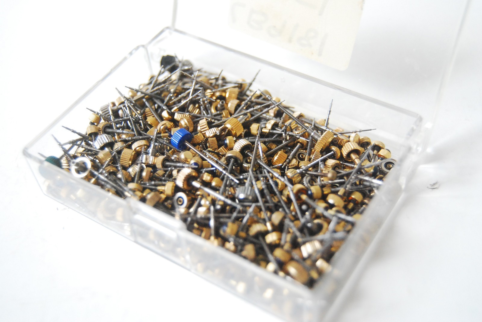 COLLECTION (92g) OF GOLD WATCH CROWNS WITH STEMS – 3-6mm – ROTARY