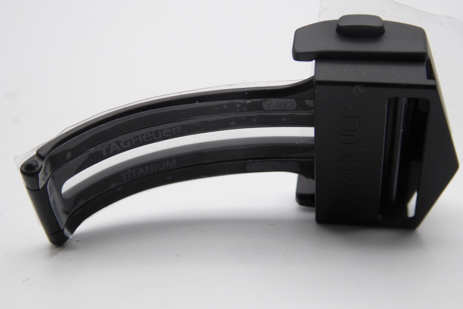 Tag Heuer Carrera Calibre Heuer 01 Titanium black deployant buckle 20mm