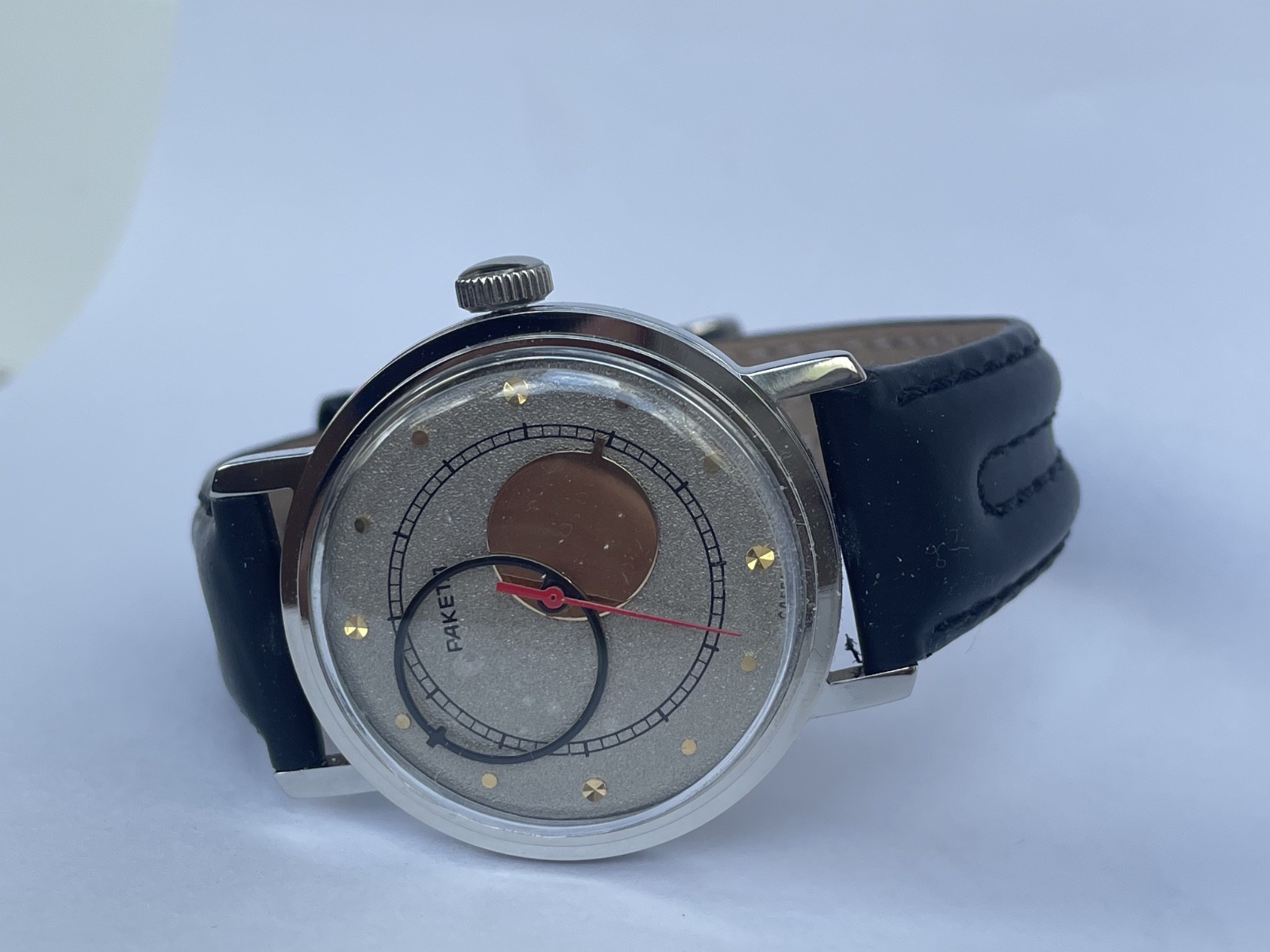 RAKETA KOPERNIK day 2609 H mechanism USSR new case steel mans watch