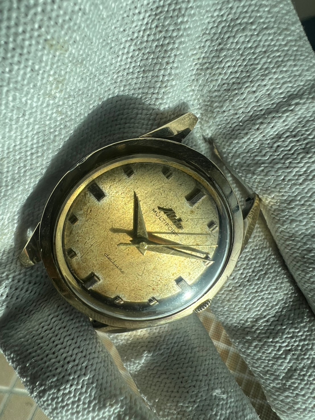 92. Mido Multifort Deluxe 35.5mm running gold cap sell as part cal 1200 C