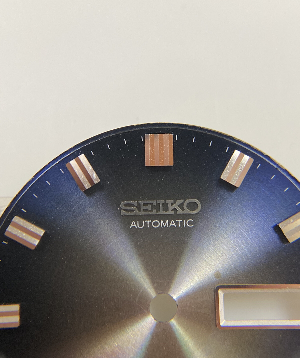 Original Seiko Automatic LM 23J 5606-8060 8090T Blue Day/Date 28.5mm Dial
