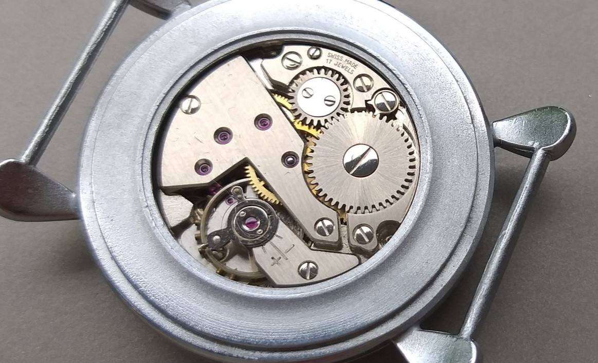 FHF 76 Horlogerie de Fontainemelon New Old Stock Movement
