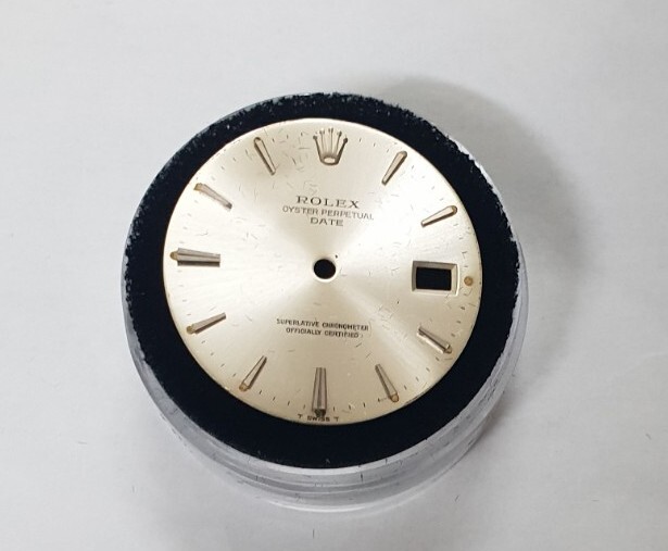 Authentic genuine Rolex white Dial for date 34mm non quick Set two tone watch
