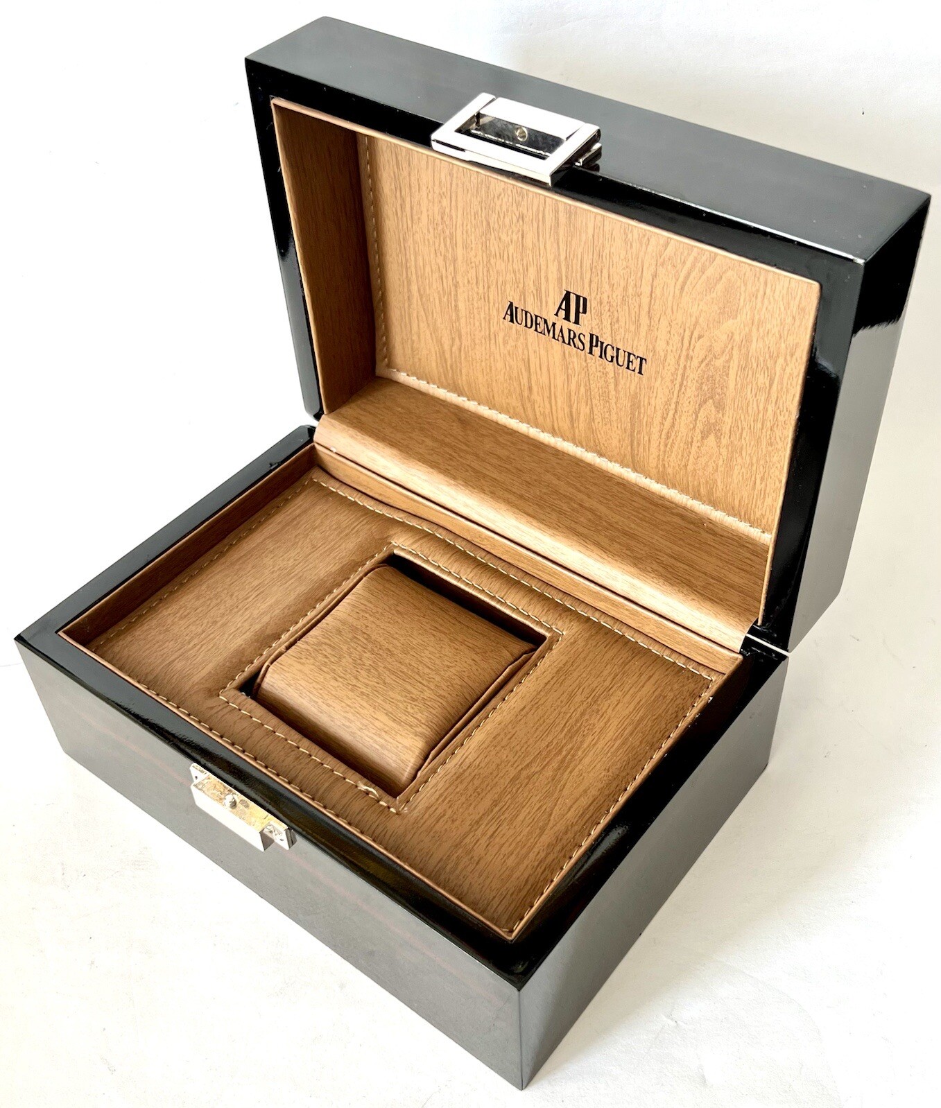 Original Swiss “Audemars Piguet” Walnut Watch Case & Outer Box (8”x6”x 6”, 935g)