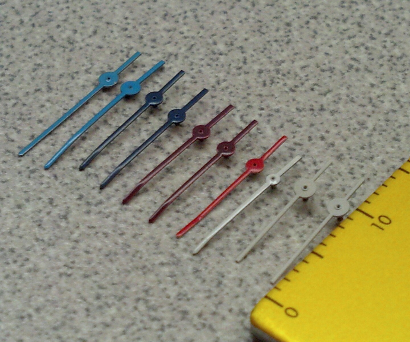 Lot Of 10 Vintage NOS Painted Ctr/Sweep Second Hands-Most Fit .18 Pinion