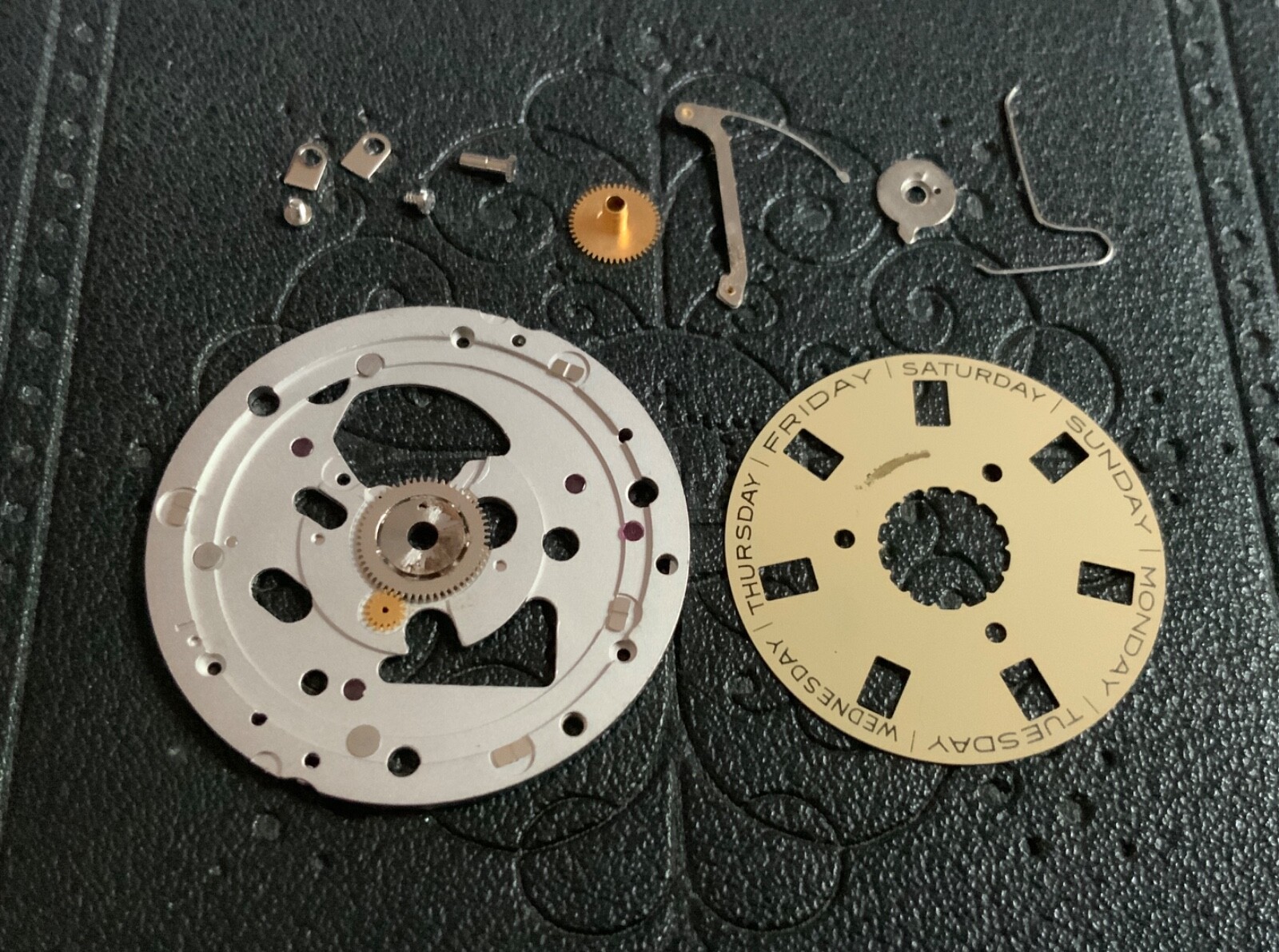 Set of Assorted 3155 Movement Replacement Parts Value Set / White or Gold Dial