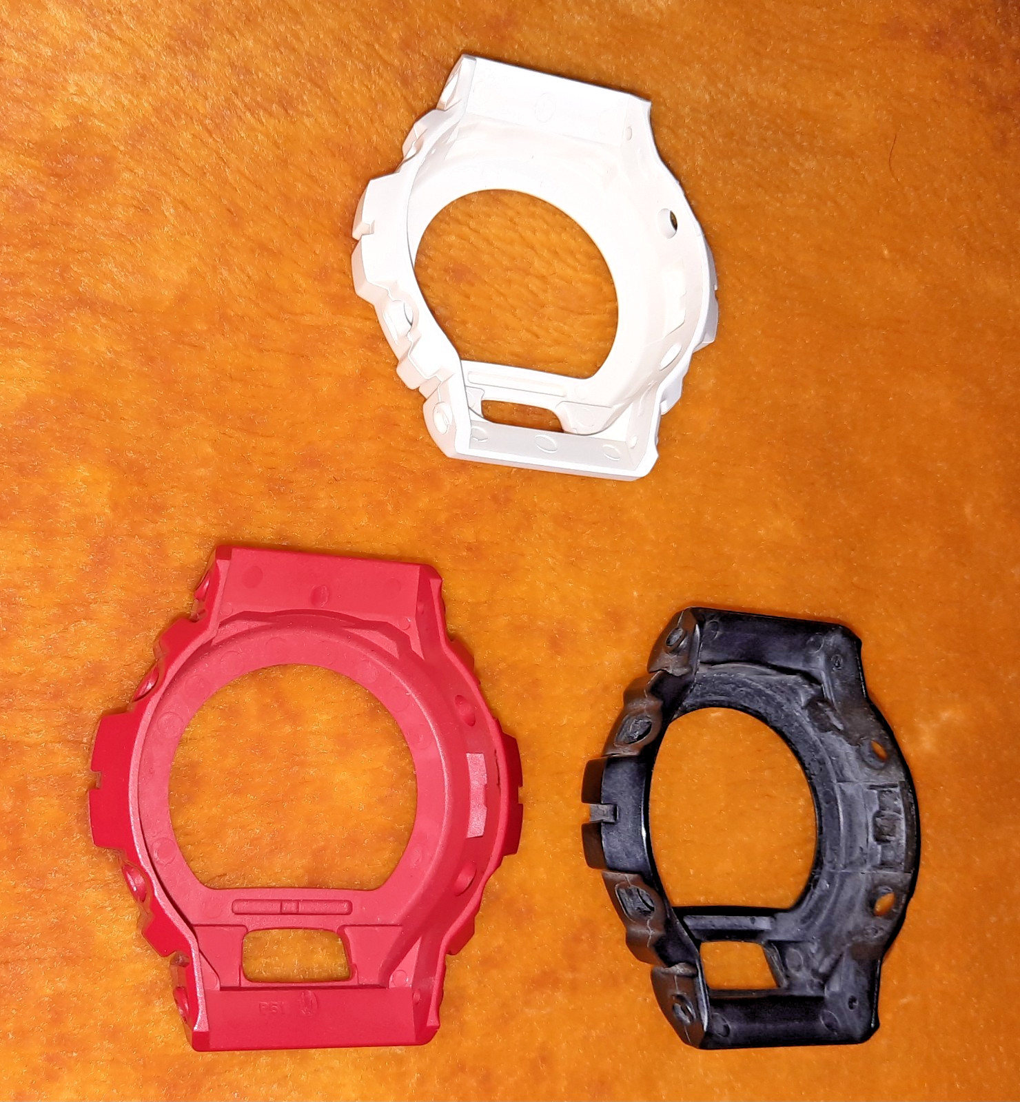 Casio G-Shock~(x3) DW-6900 Replacement Bezel Casing~White/Black/Red⏰️
