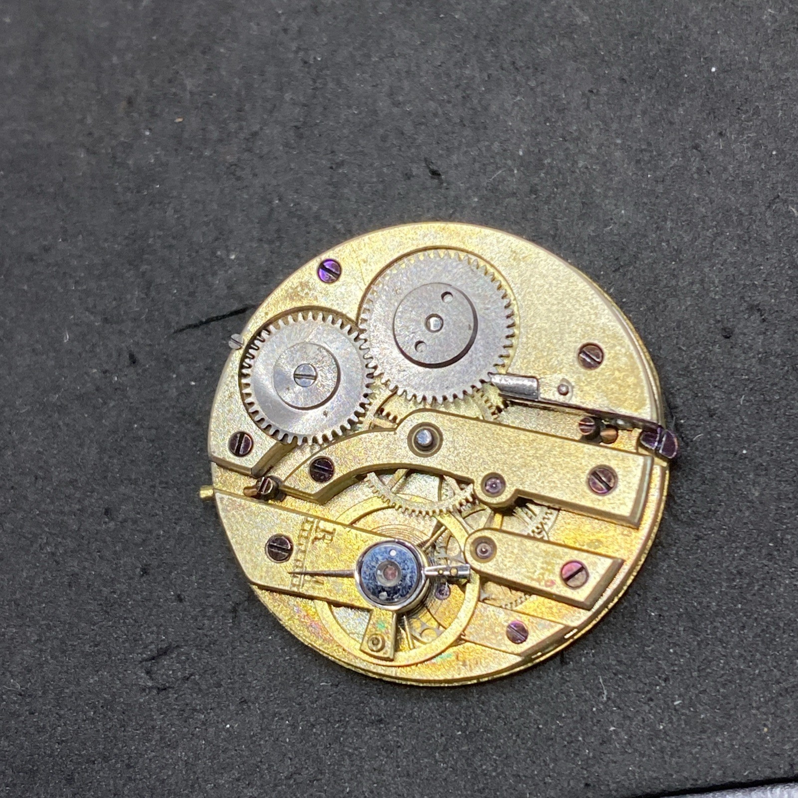 Swiss Pocket Watch Movement Size 0s Crystal Hands Openface Cylinder Parts F8527