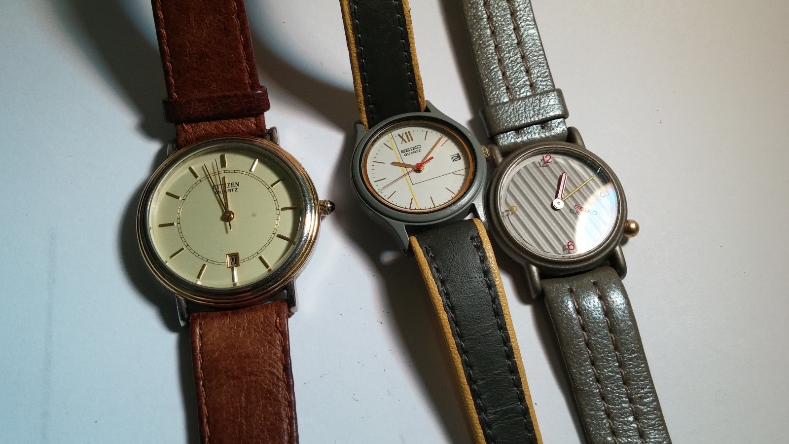 LOT of Watches, 2 bracelts for resale: Citizen, Seiko, Lorus-Mickey Mouse, Men’s