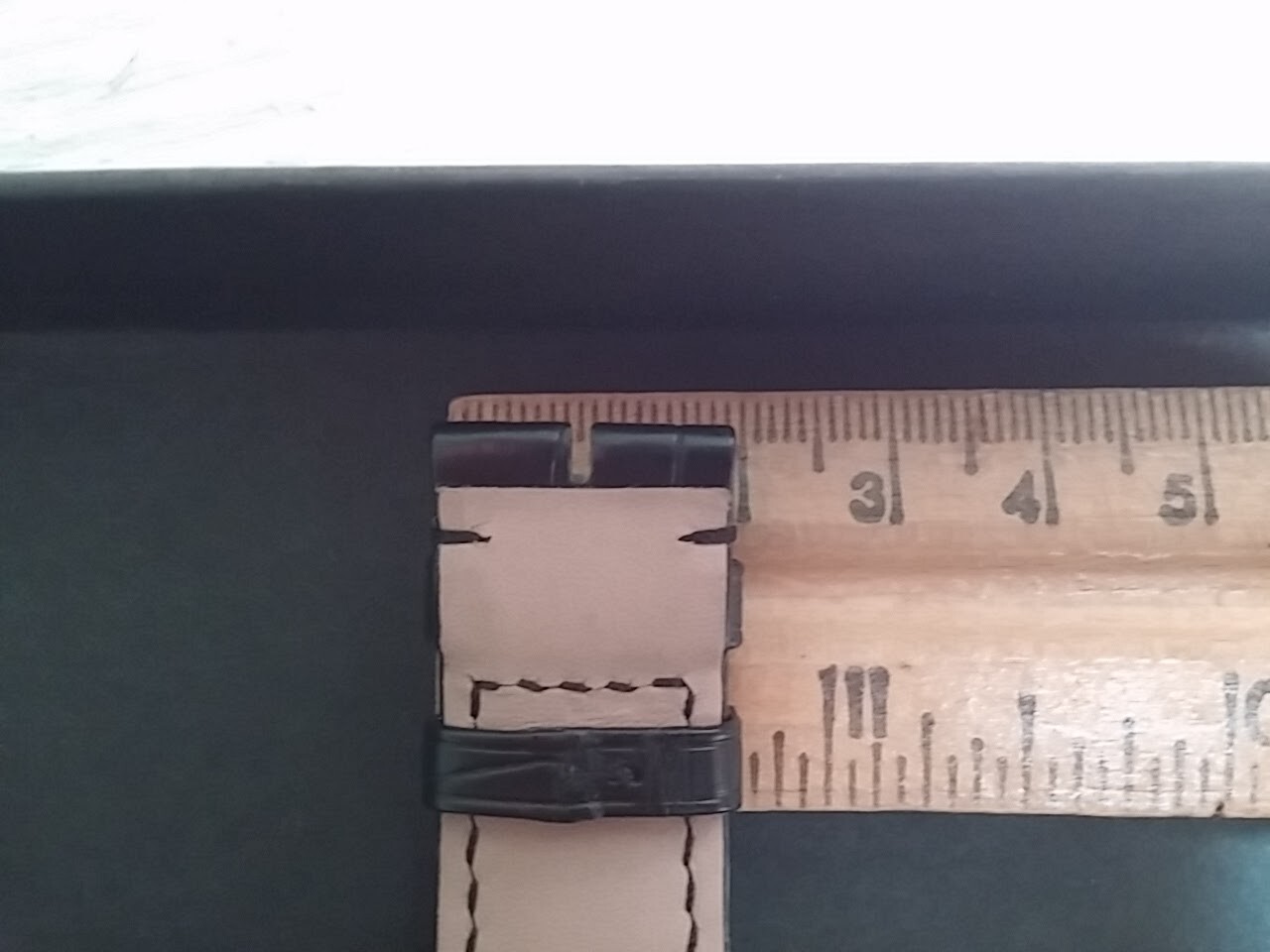 Milus band alligator BLACK-SHORT 15mm (at watch) x 18mm at buckle, black stitche