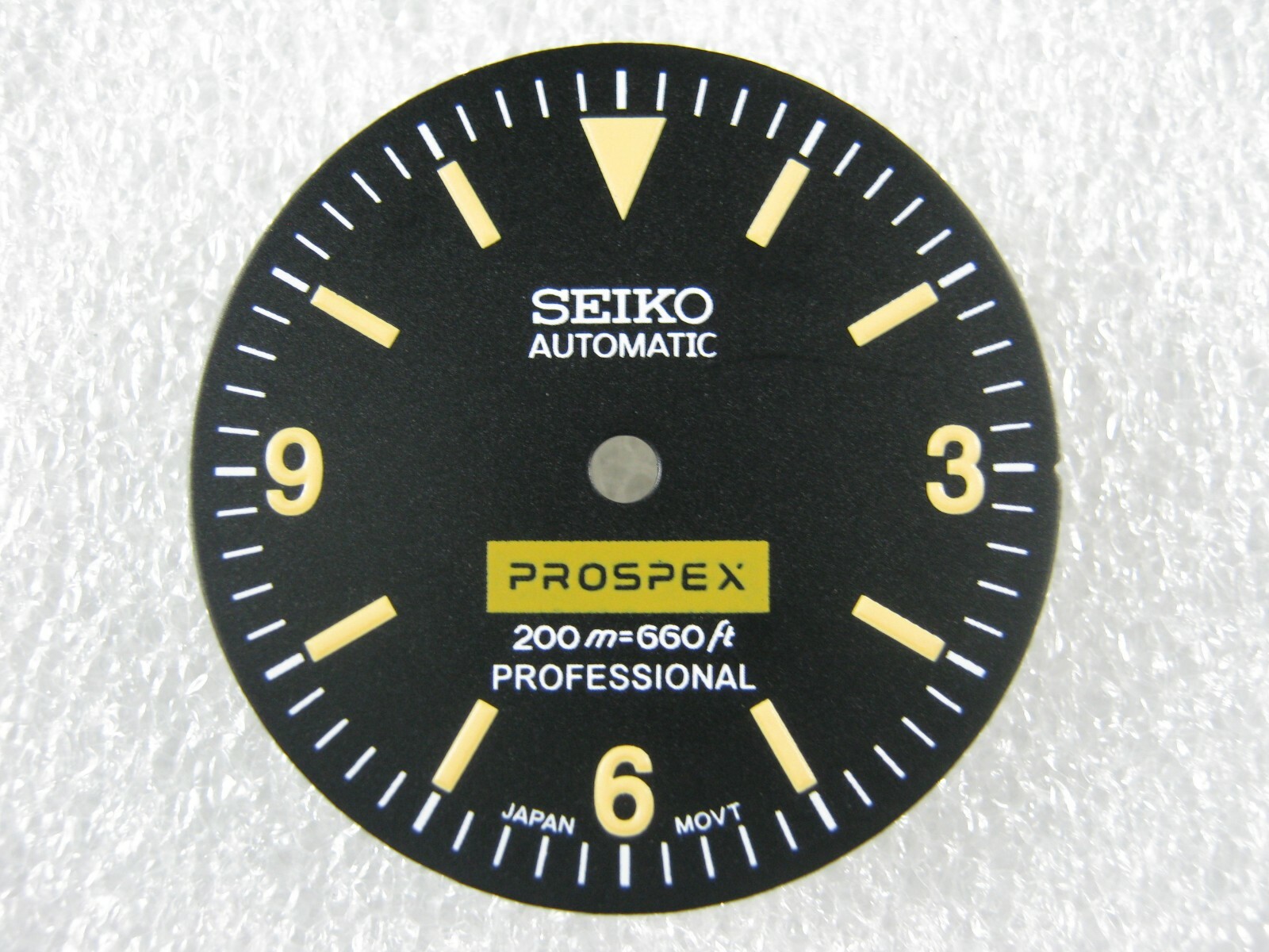 New REPLACEMENT DIAL With HANDS for 7S26 / NH36 / NH35 / SKX031