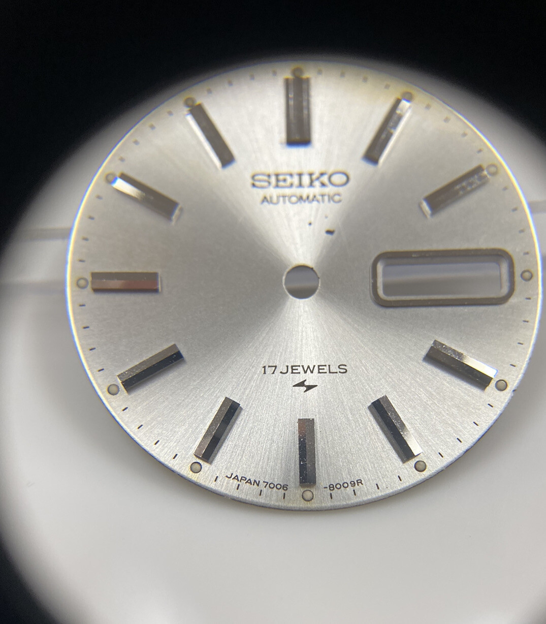 Genuine Seiko Automatic 17 Jewels Silver Dial Day/Date 7006-8009R 28.5mm