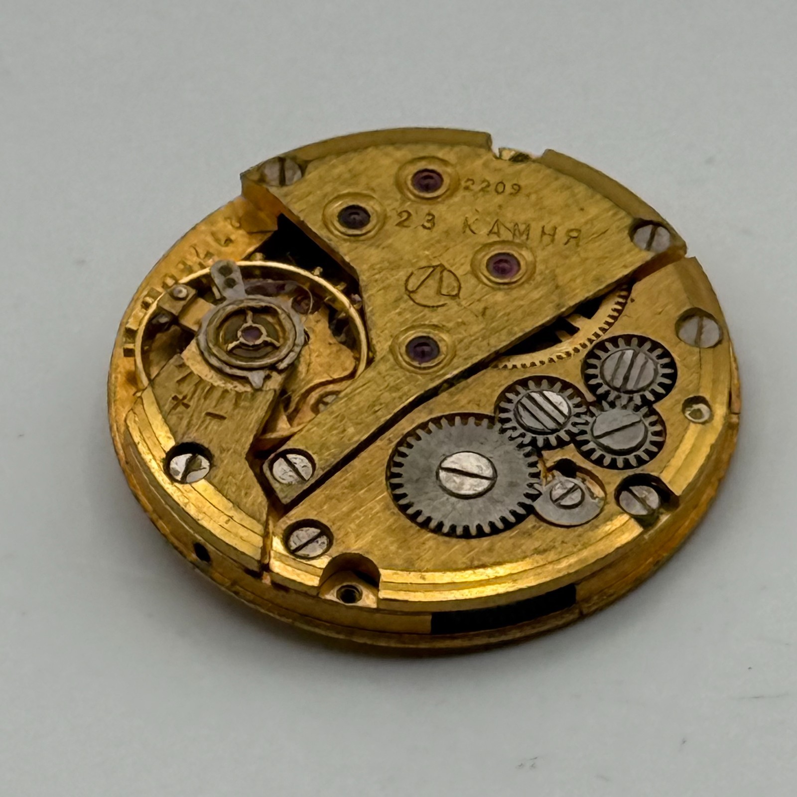 Luch 2209 Watch Movement Soviet Ultra Thin 23 Kamhr Vintage Parts Repair 22.5mm