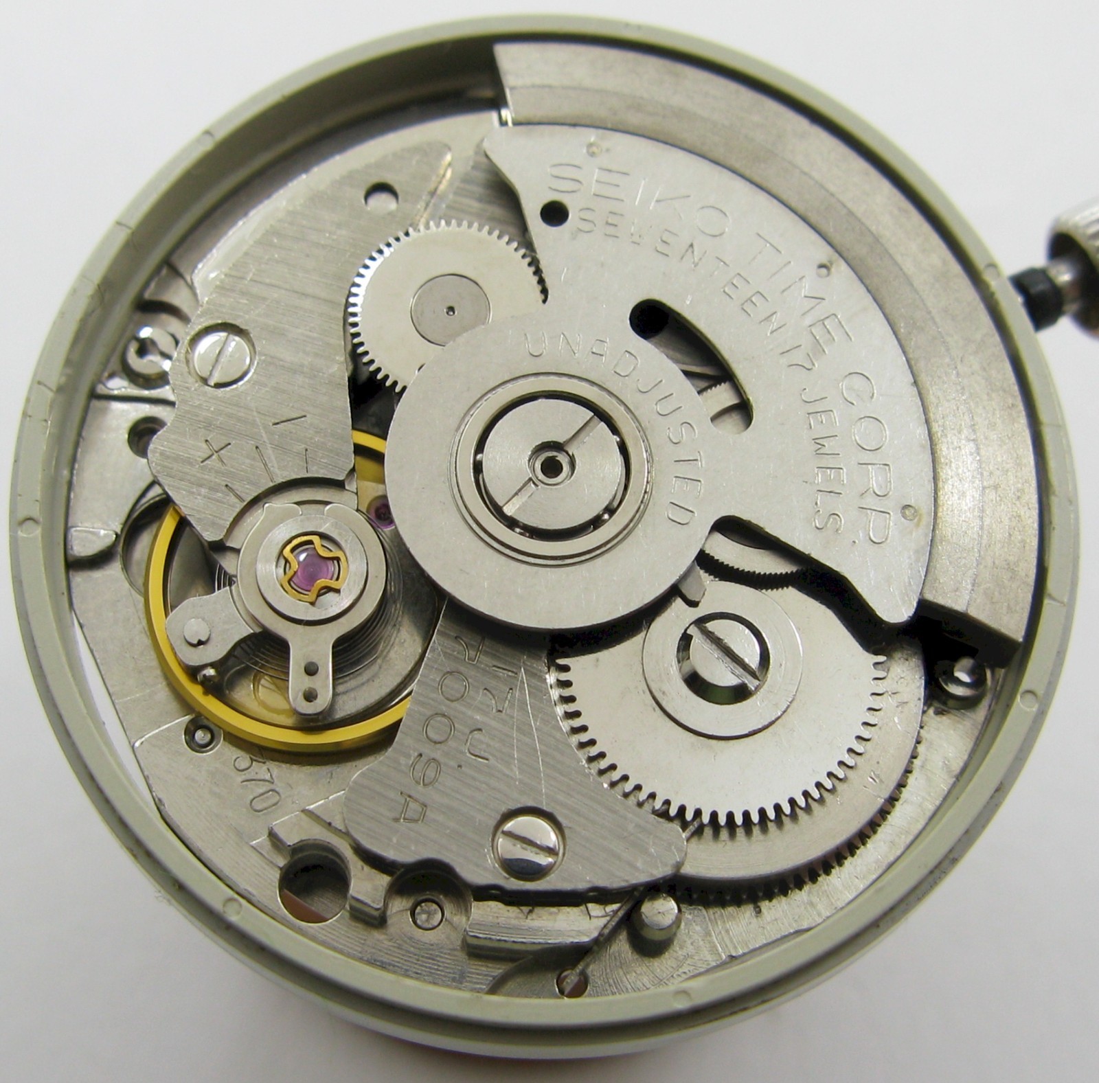 Seiko 5 7009 A automatic watch 17 jewels day date movement for parts