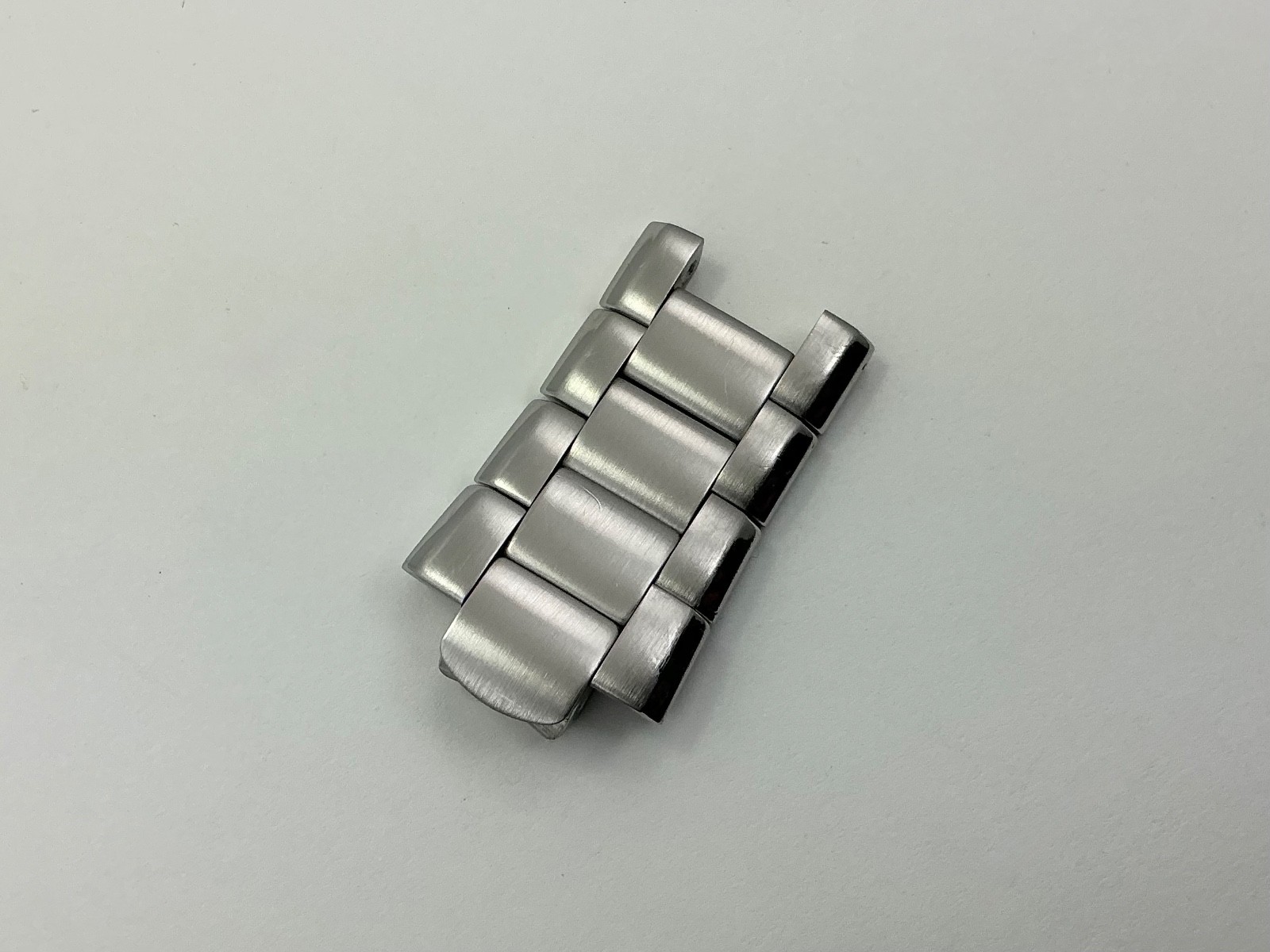 Mens Movado 800 Series 84 65 1850 CONTINUOUS Partial Band S/S READ DESCRIPTION