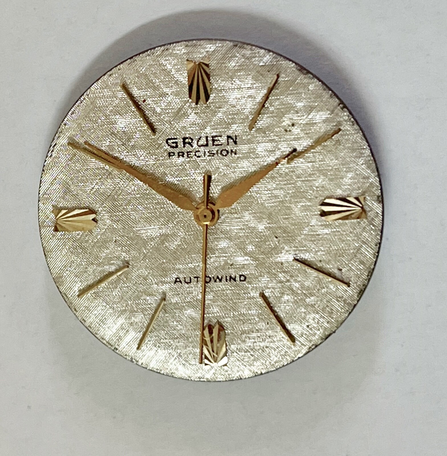 Gruen Autowind 422 SS arrowhead markers linen dial & hands vintage NOS parts