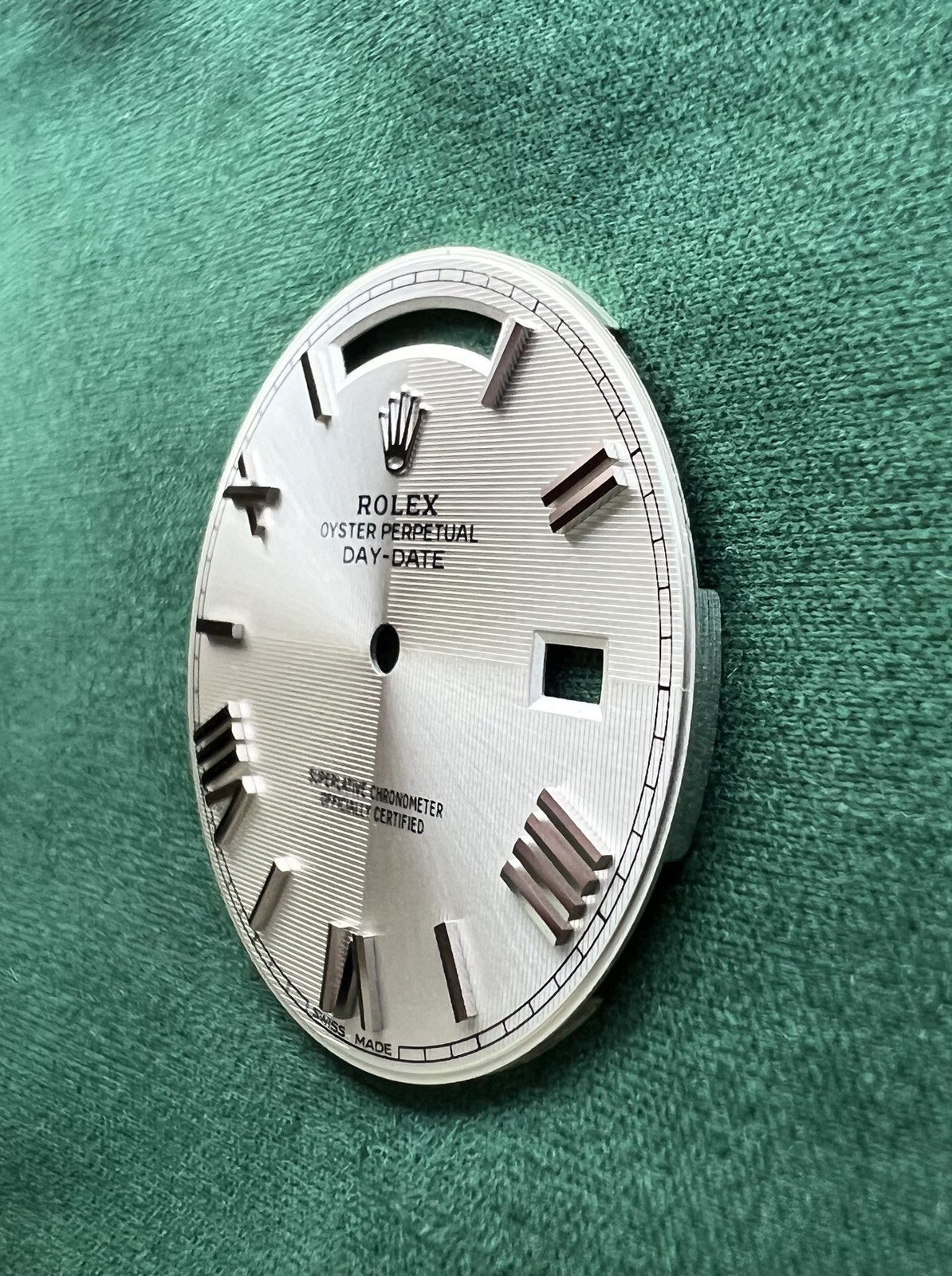 Authentic Rolex Day-Date 40mm Sundust Silver Roman Dial Model 228239 – OC#770