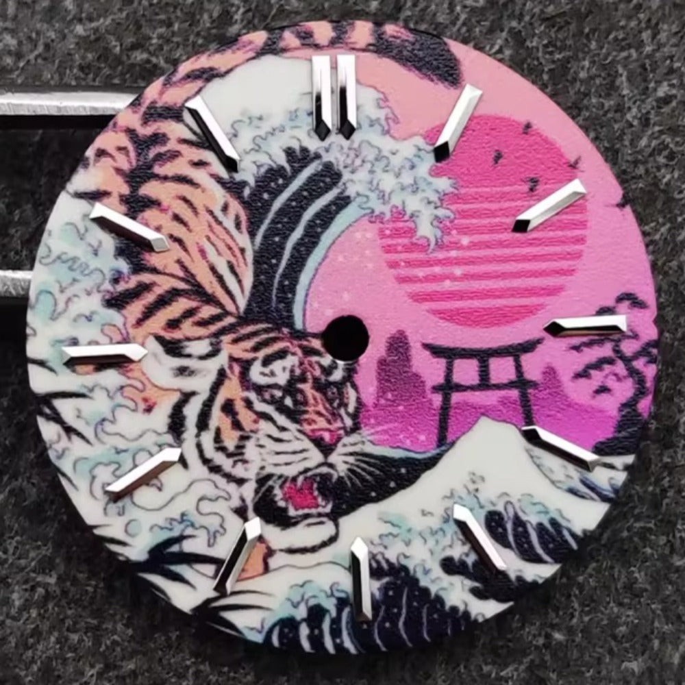 28.5mm Japanese Landscape Painting Tiger Green Lume Dial for NH35 Long Nail