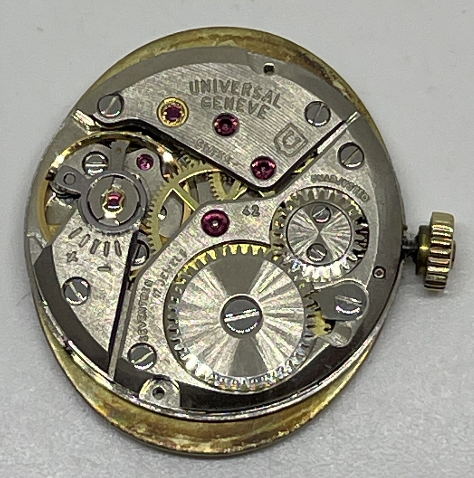 UNIVERSAL GENEVE 42 MOVEMENT Swiss 17 Jewels Runs