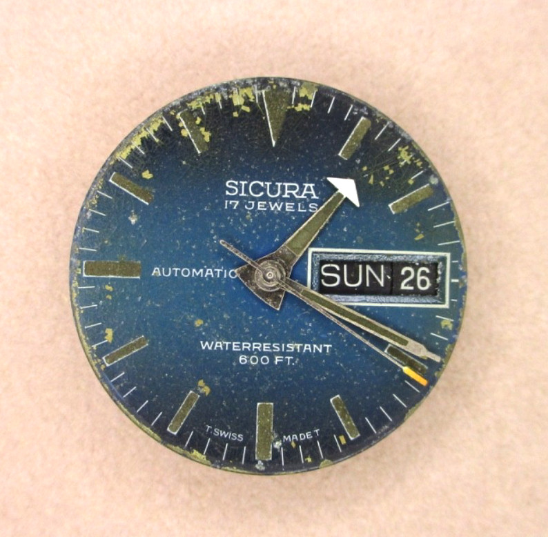 Sicura 70s marine-star 600 feet self-winding movement with dial and hands