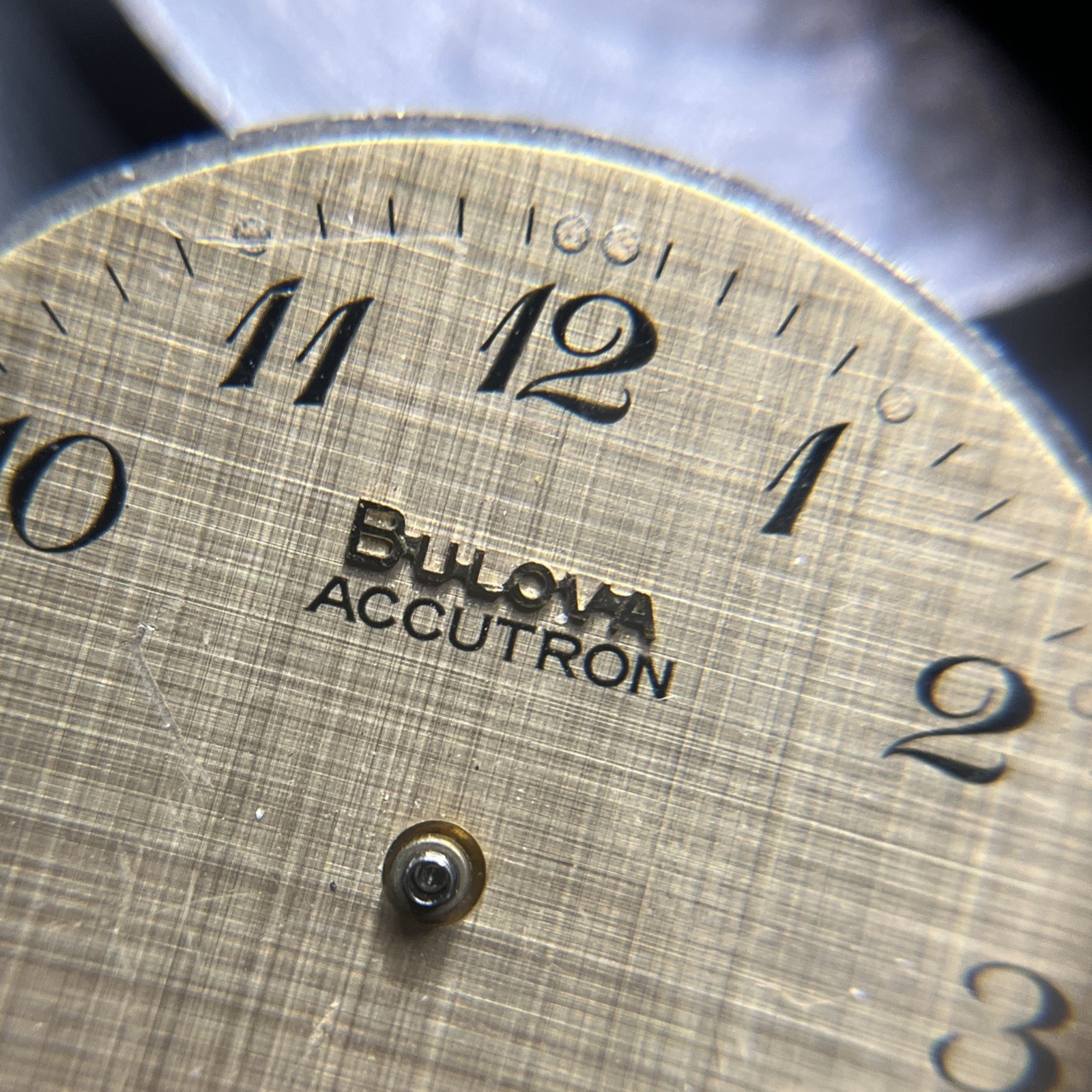Bulova Accutron Quartz Cal. 2421.11 Movement (015)
