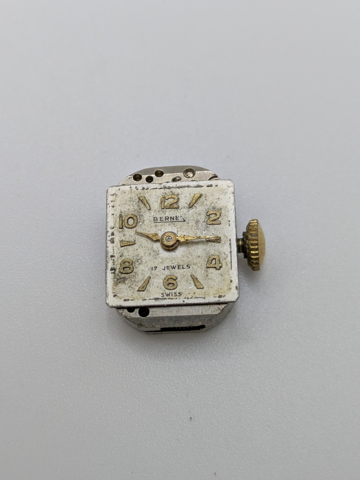 AS 976 Bernex Manual Wind Watch Movement Swiss Made 17 Jewels Untested 14.8mm