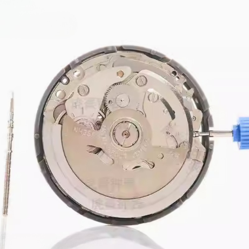 Seiko (SII) NH35/NH35A Automatic Watch Movement Date at 3 w/ White Date Disc