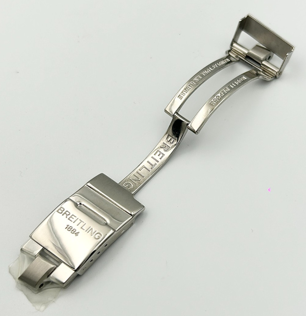 A Breitling 1884 Wristwatch Bracelet Buckle.