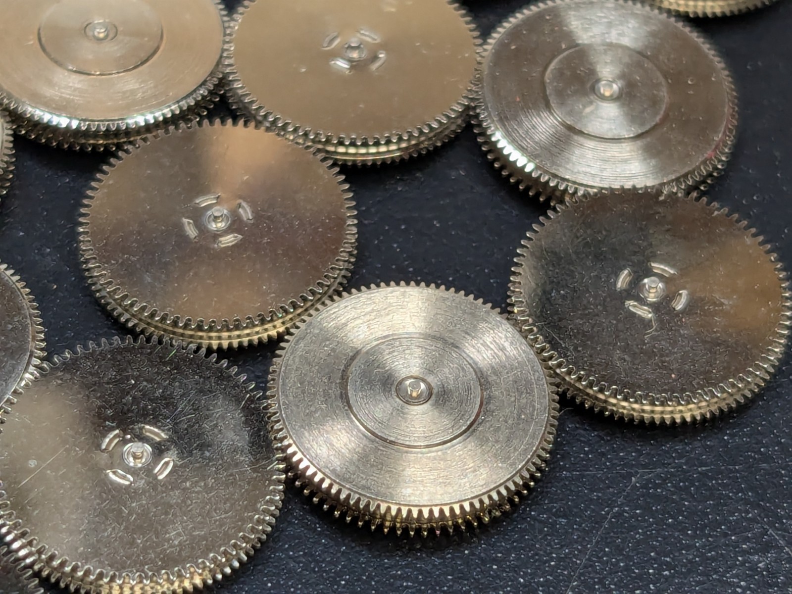NOS Lot of 25 Watch Complete Mainspring Barrel Assemblies – Benrus