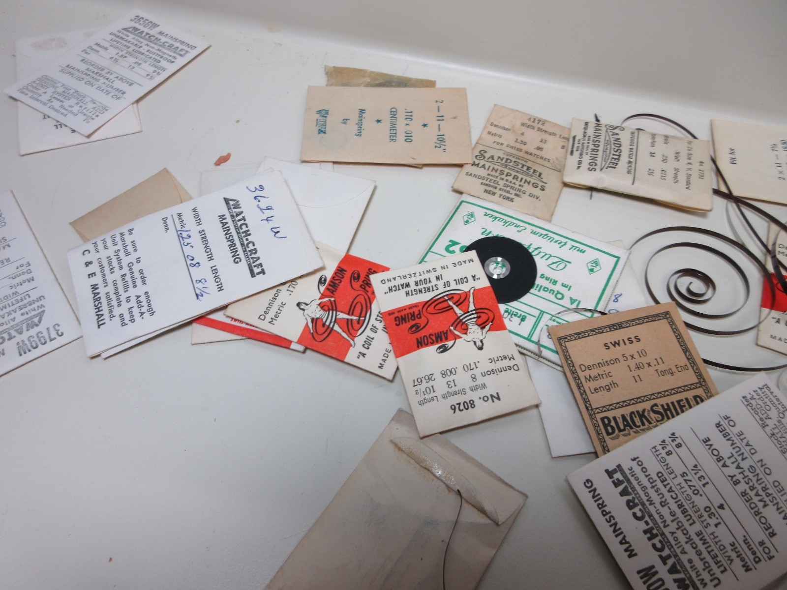 VINTAGE LOT OF 75 WATCH MAIN SPRINGS WATCHMAKER REPLACEMENT PARTS ASSORTED # 13