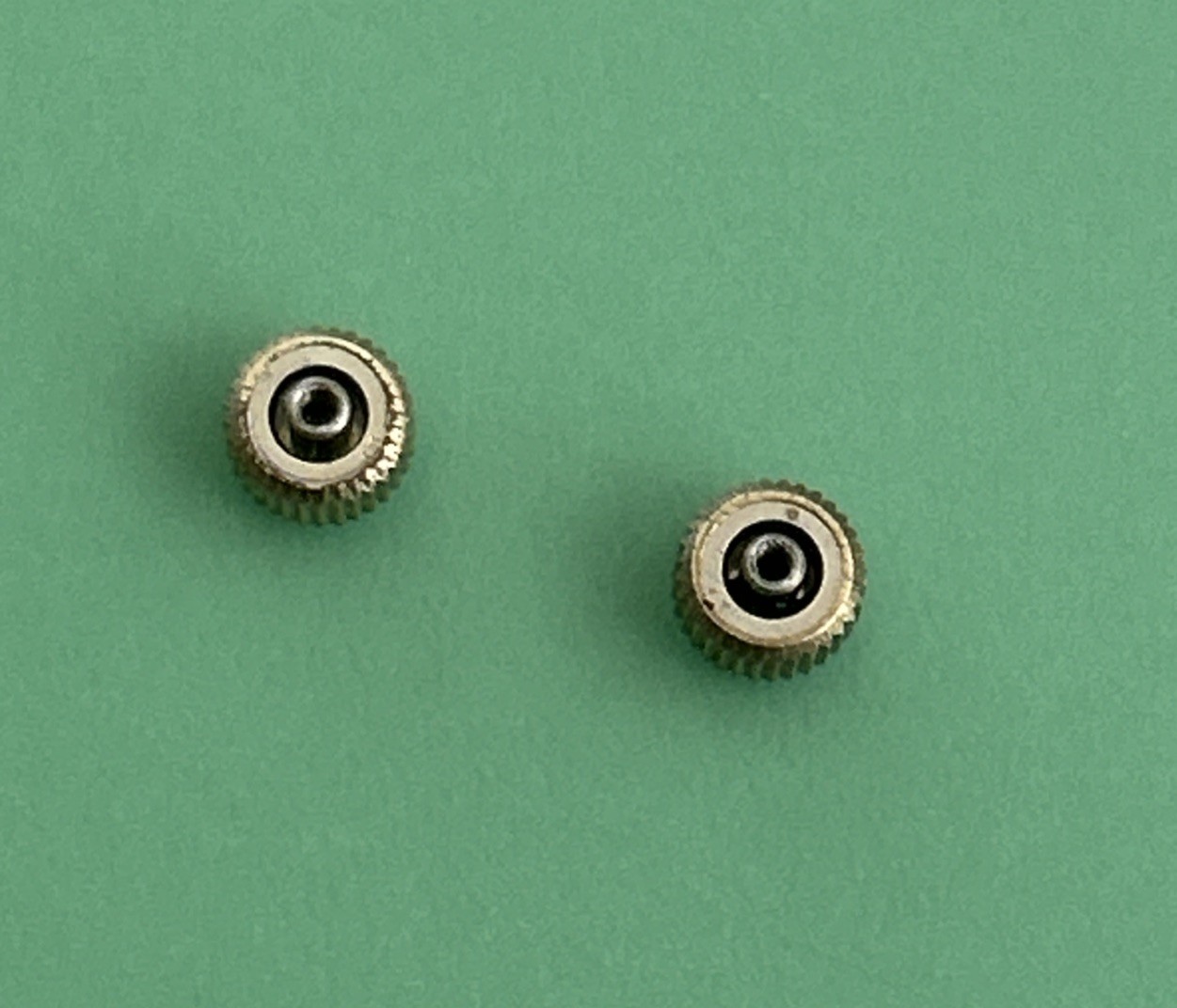 Zodiac Watch Crowns – Gold Toned – 3.99mm dia. – 3.36 mm thick – Exc. Cond.