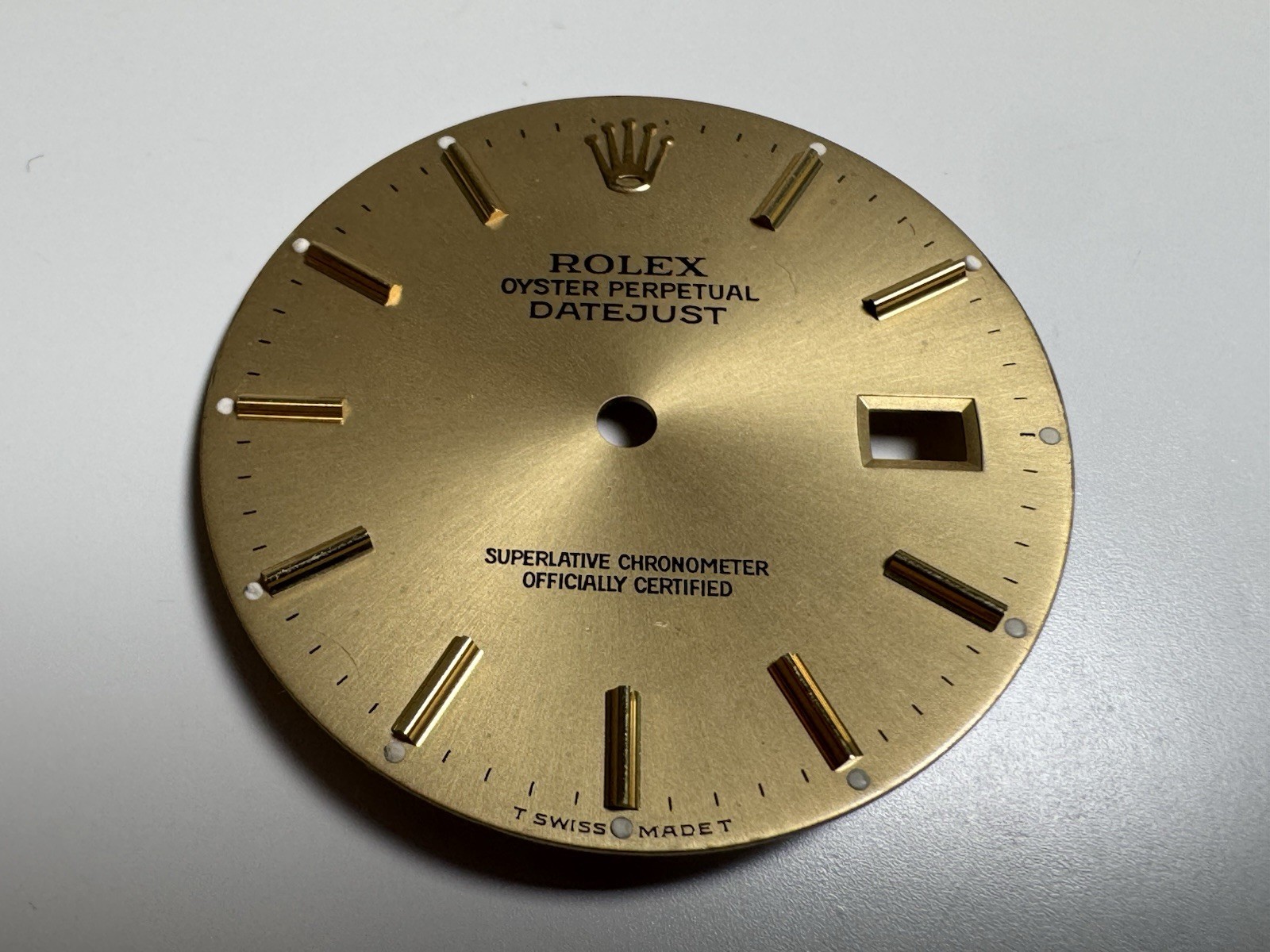 genuine rolex oyster perpetual date just 14 kt gold hour marks chronometer dial