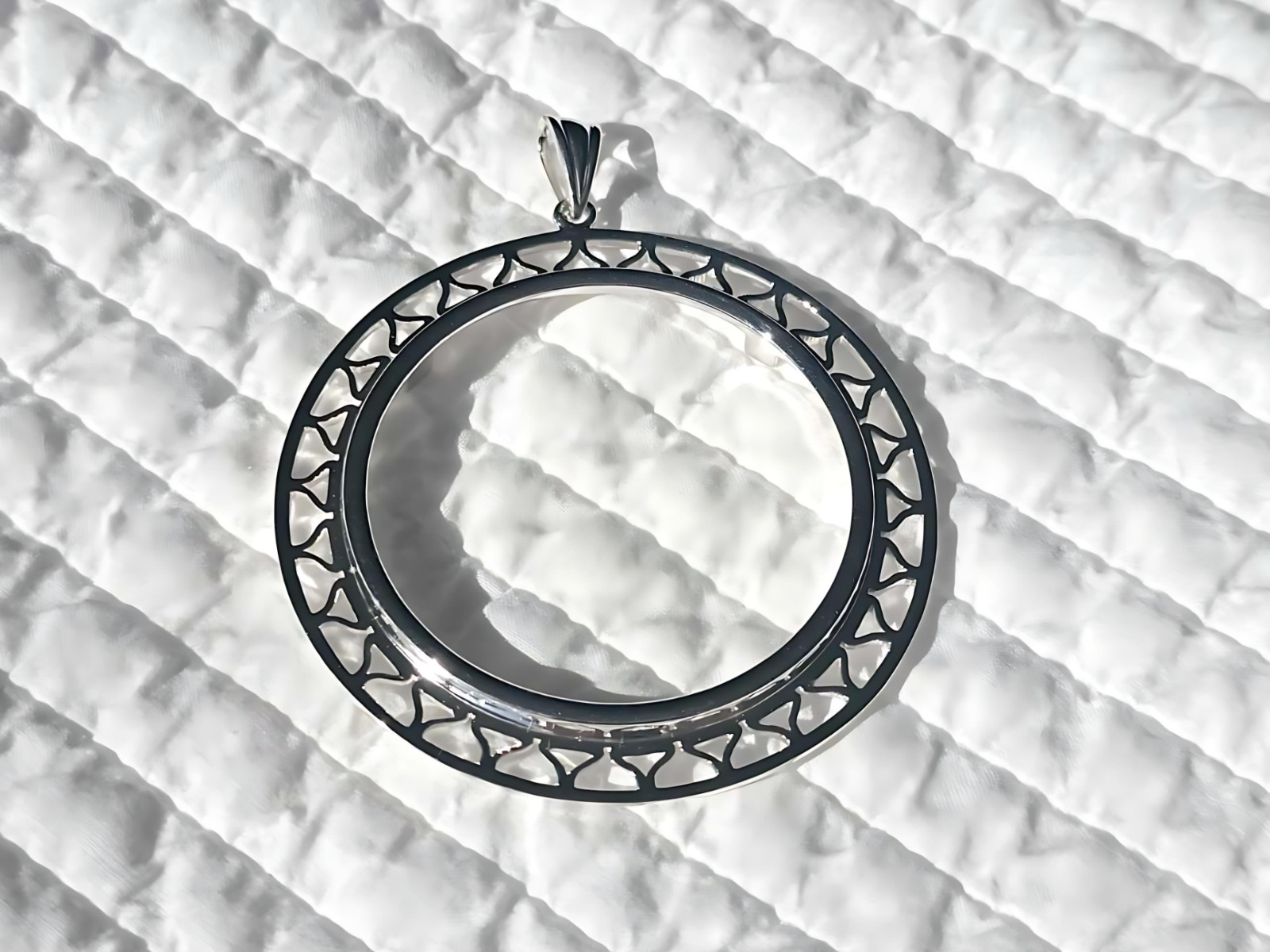 925 Sterling Silver Prong Back Filigree Edge Bezel for 41mm 1 oz Coins