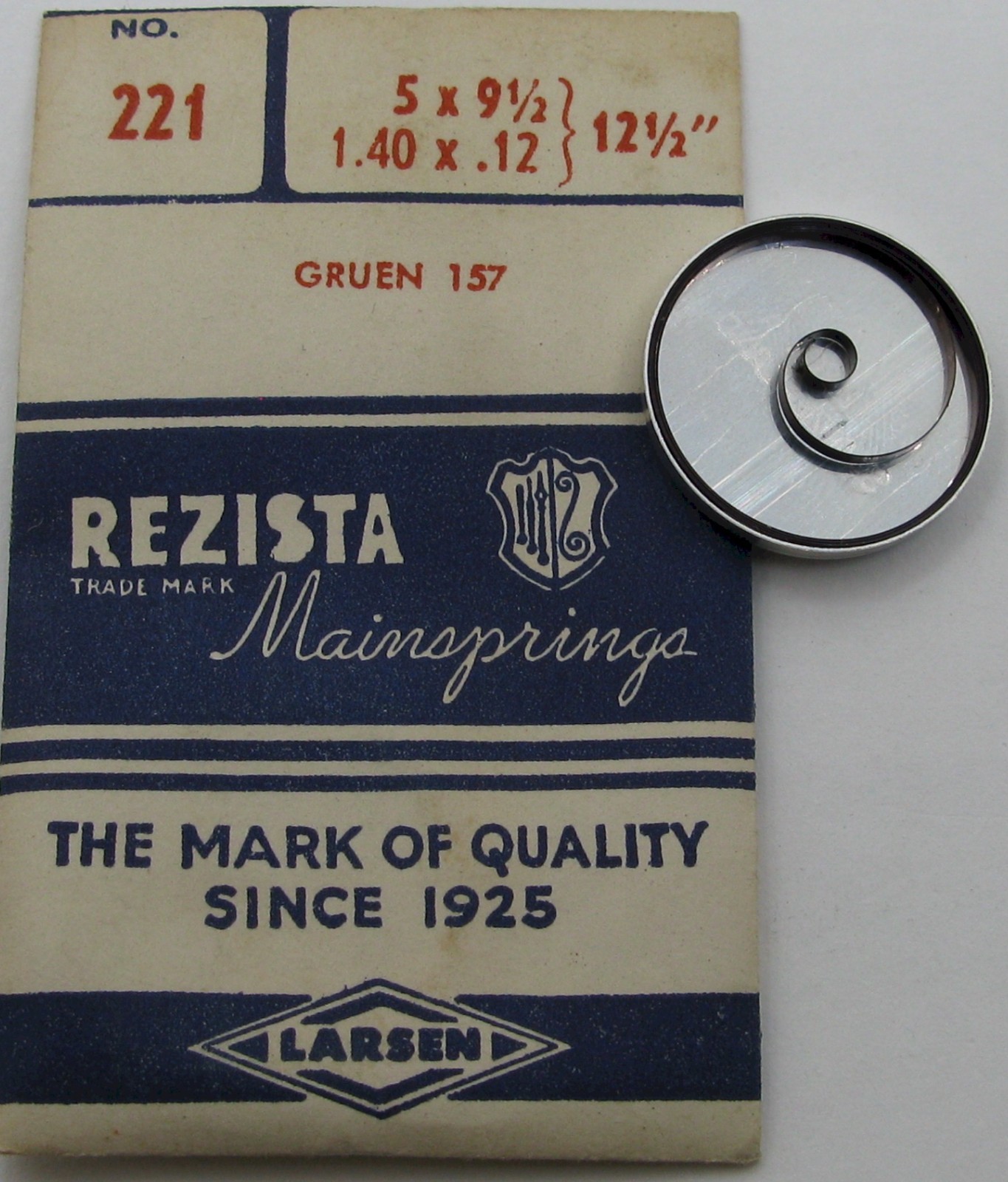 Gruen 157 watch part: one blue generic mainspring #770