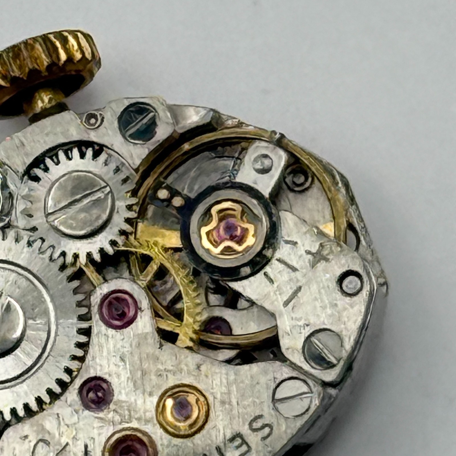 Seiko 10M Watch Movement Diashock 17 Jewels Ladies Vintage Parts Repair 15.7mm