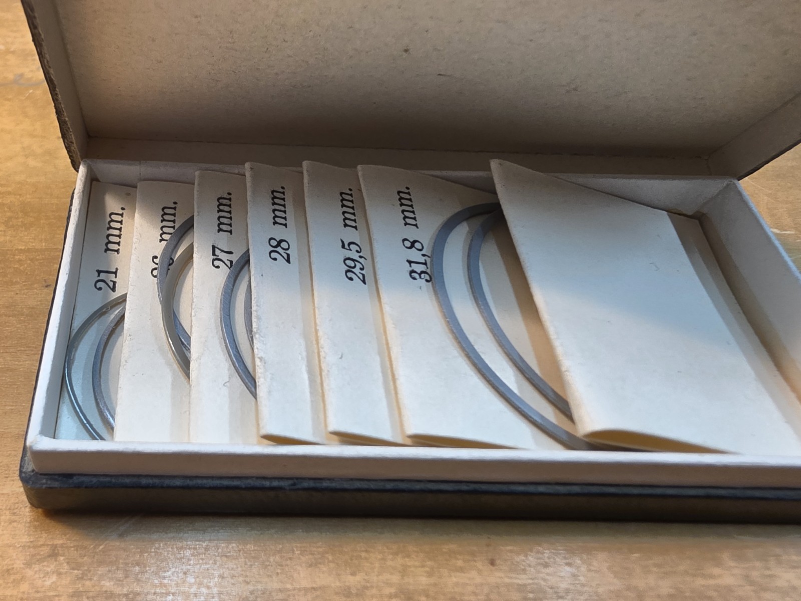 Vintage Partial Swartchild Assortment 910093 Of Waterproof Watch Case Gaskets