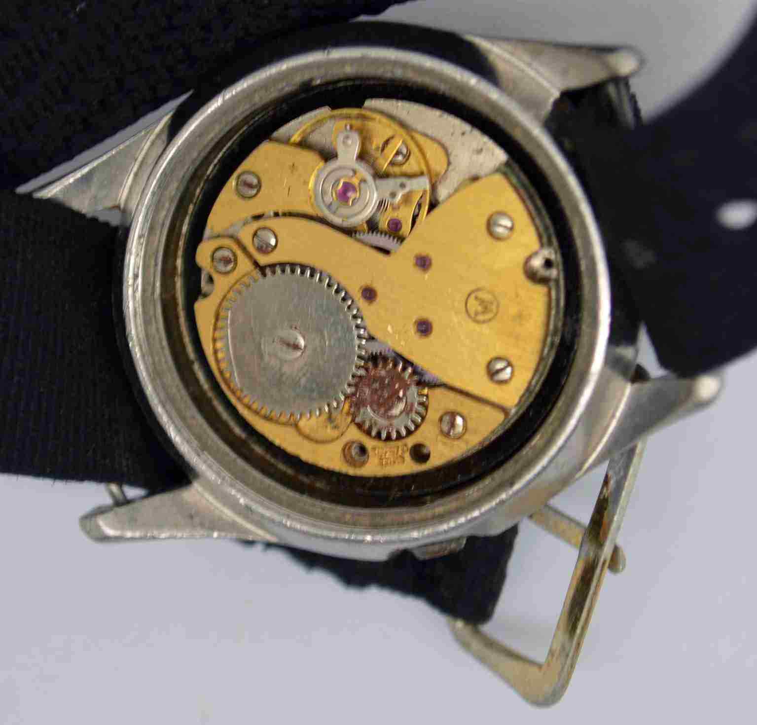 VTG WEST END PRIMA Military Style Steel Wristwatch. Ref: 9010, Cal:68. – Repairs